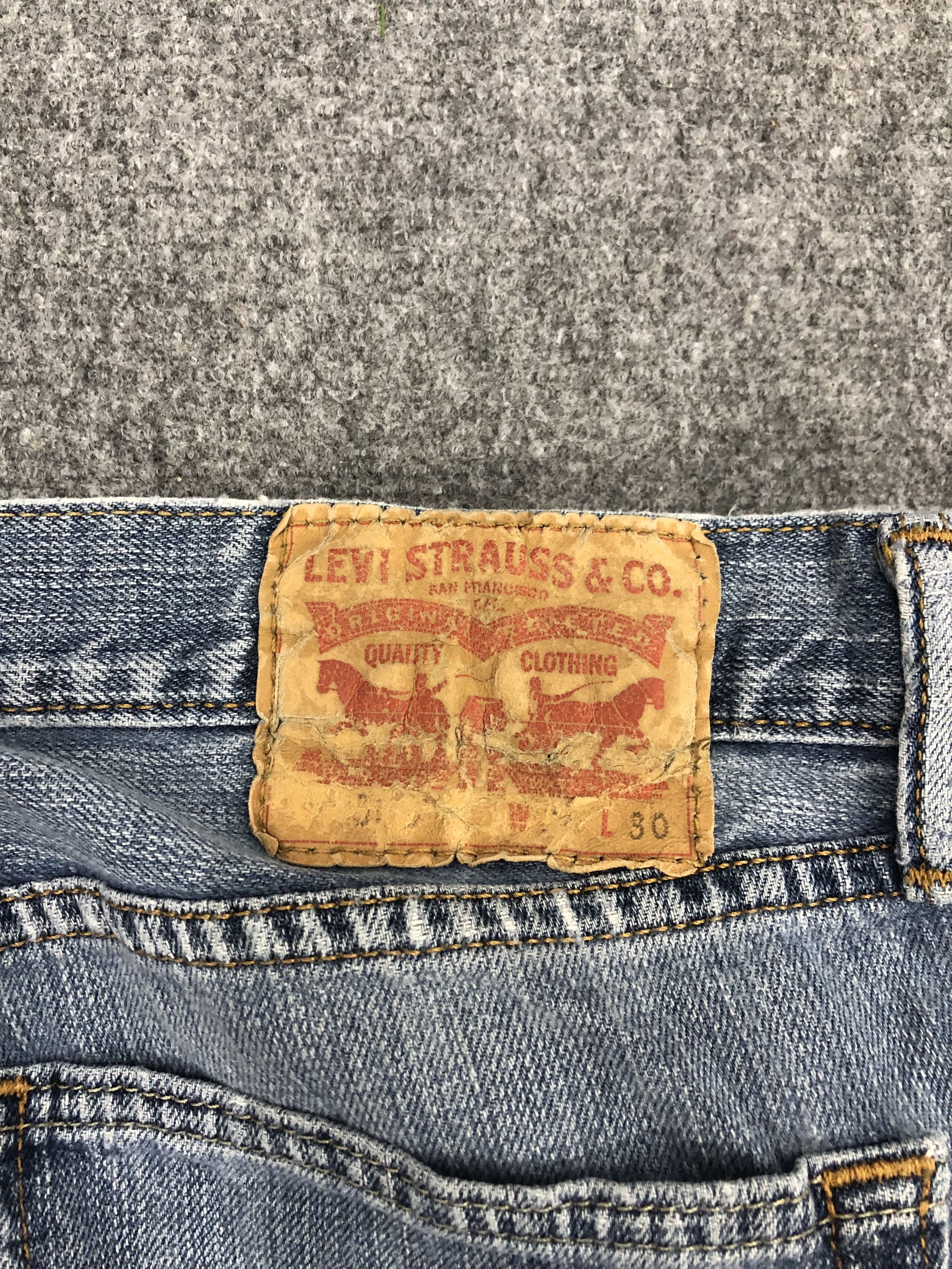 Levi's × Vintage Vintage Levis 559 Light Wash Jeans Size US 37 - 5 Thumbnail