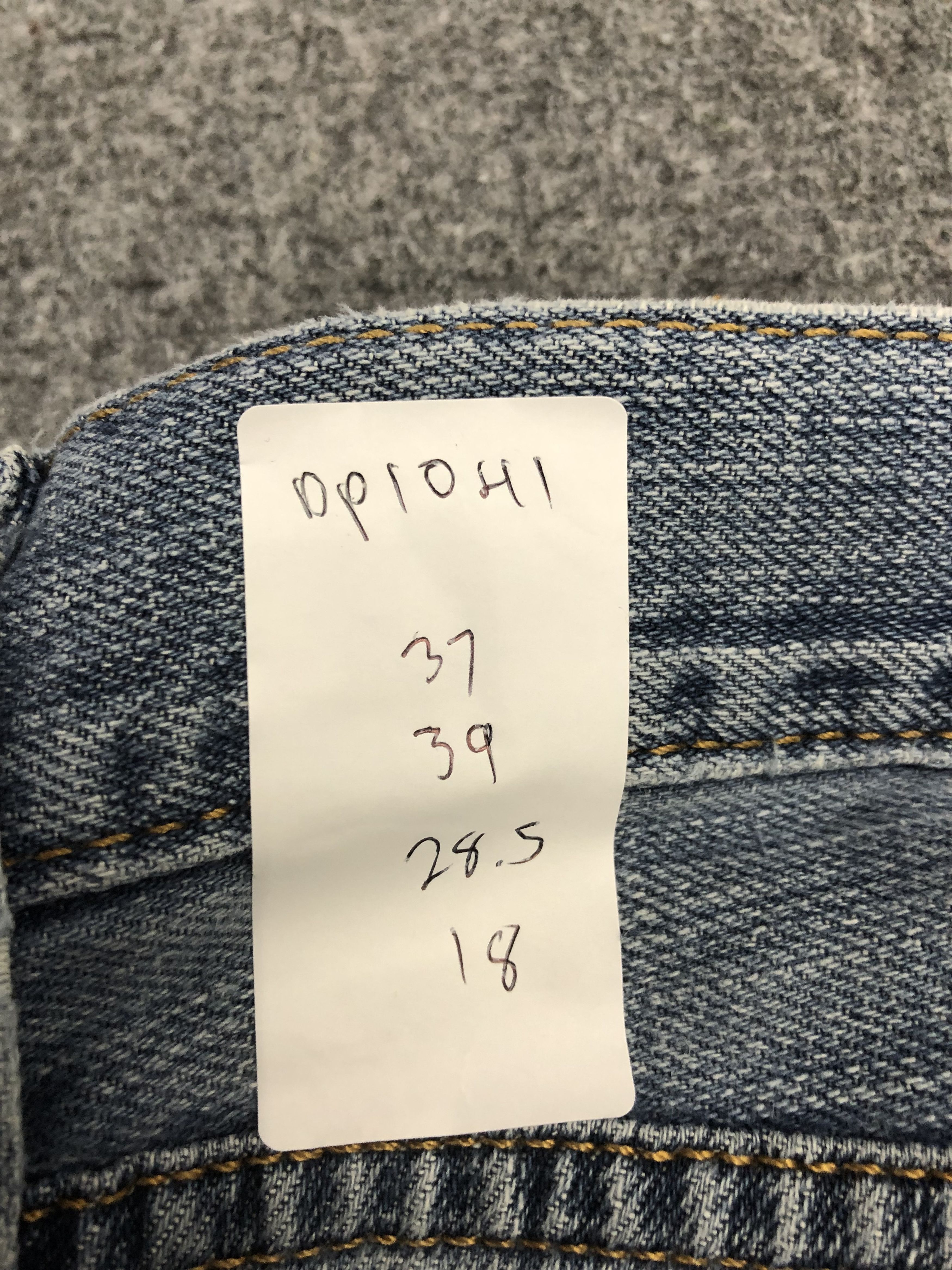 Levi's × Vintage Vintage Levis 559 Light Wash Jeans Size US 37 - 14 Thumbnail