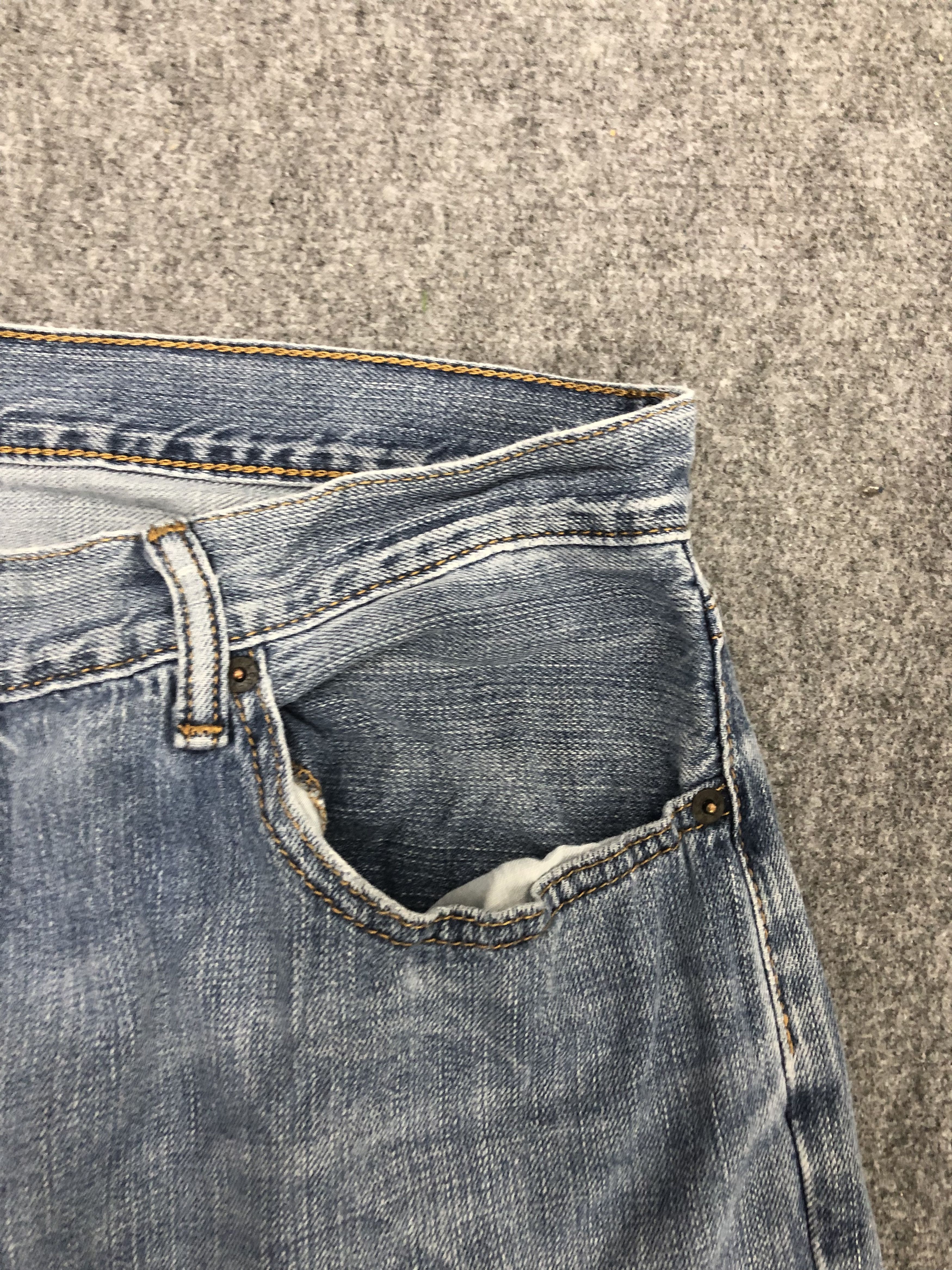 Levi's × Vintage Vintage Levis 559 Light Wash Jeans Size US 37 - 8 Thumbnail