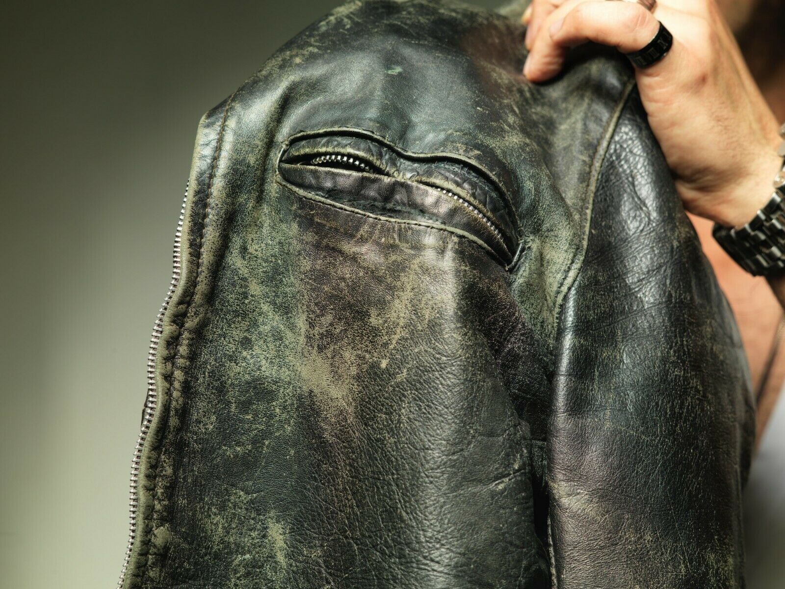Vintage Vintage BROOKS Cafe Racer SteerHide Leather Jacket J100 Size US M / EU 48-50 / 2 - 7 Thumbnail
