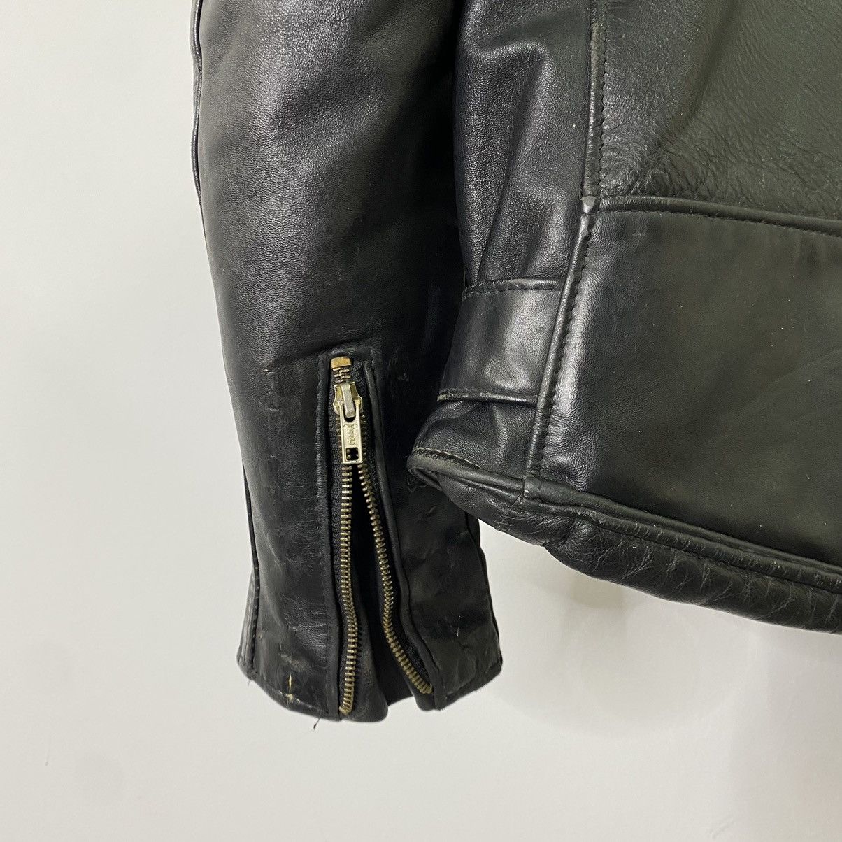 Schott SCHOTT 611H Studded D-Pocket Horsehide Leather Jacket Size US M / EU 48-50 / 2 - 10 Thumbnail
