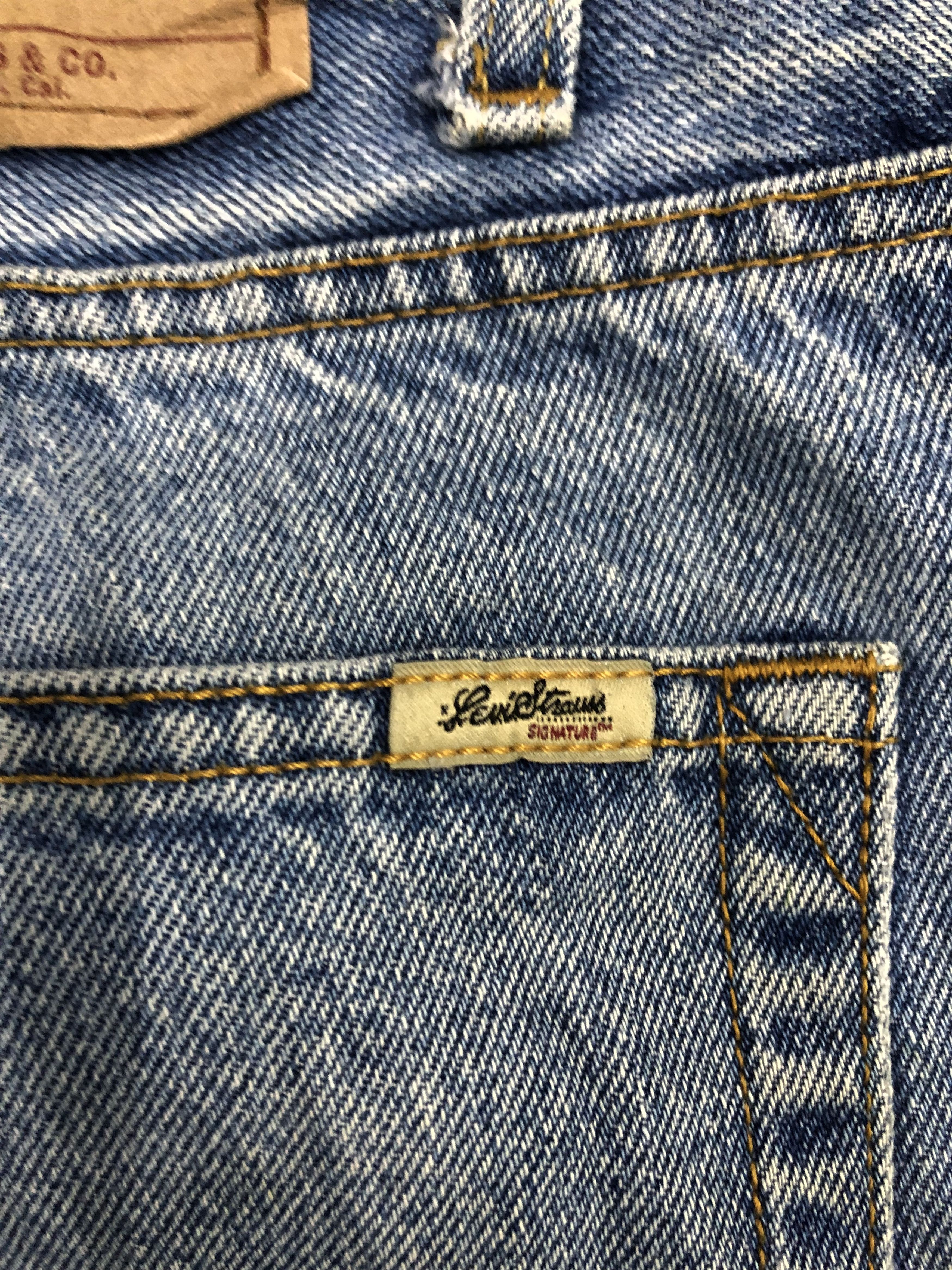 Levi's × Vintage Vintage Levis Signature Faded Blue Jeans DP1090 Size US 38 / EU 54 - 14 Thumbnail