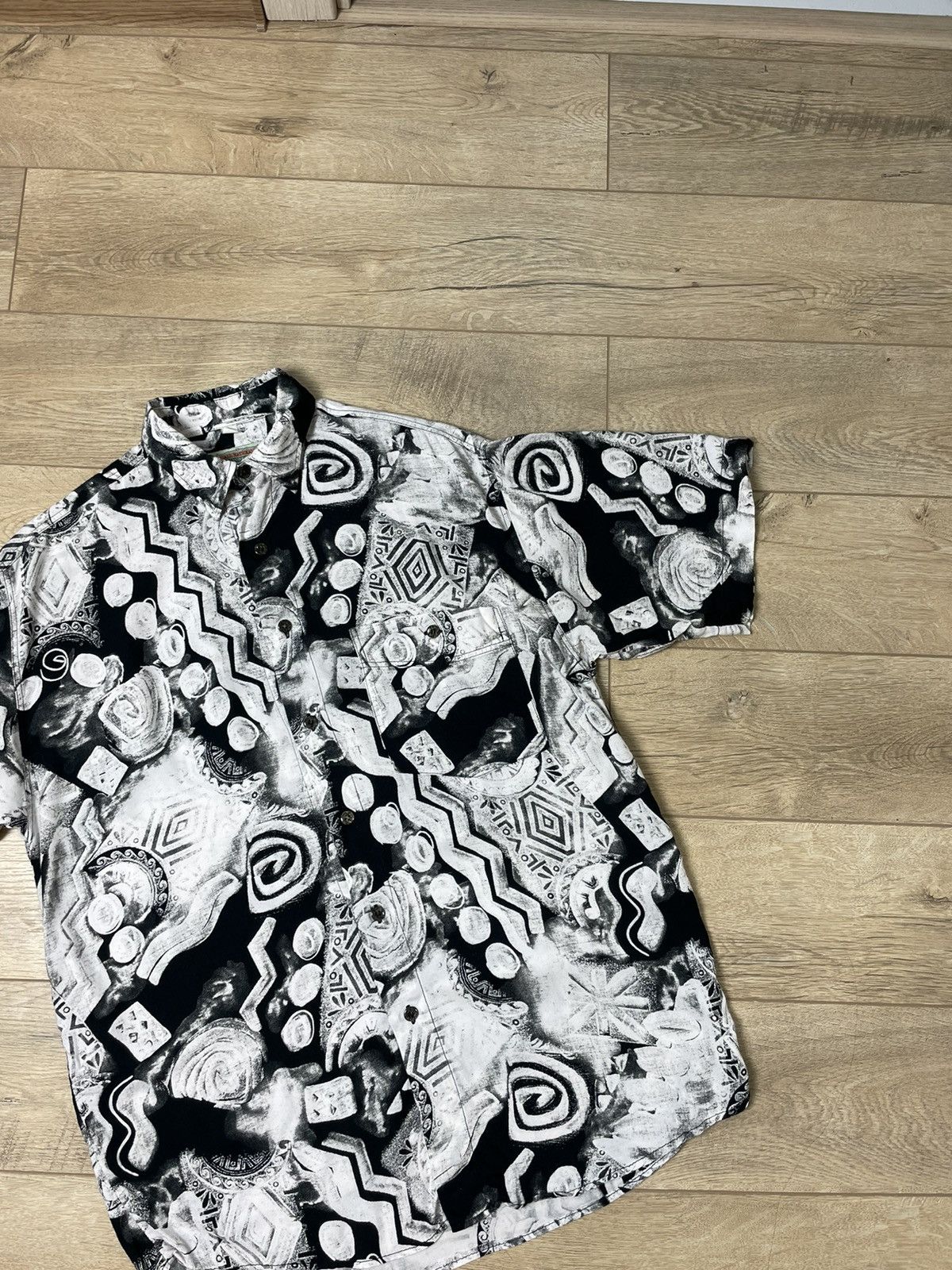 Vintage Vintage Button Ups Printed Crazy Oversized Shirt Size S Size US S / EU 44-46 / 1 - 3 Thumbnail