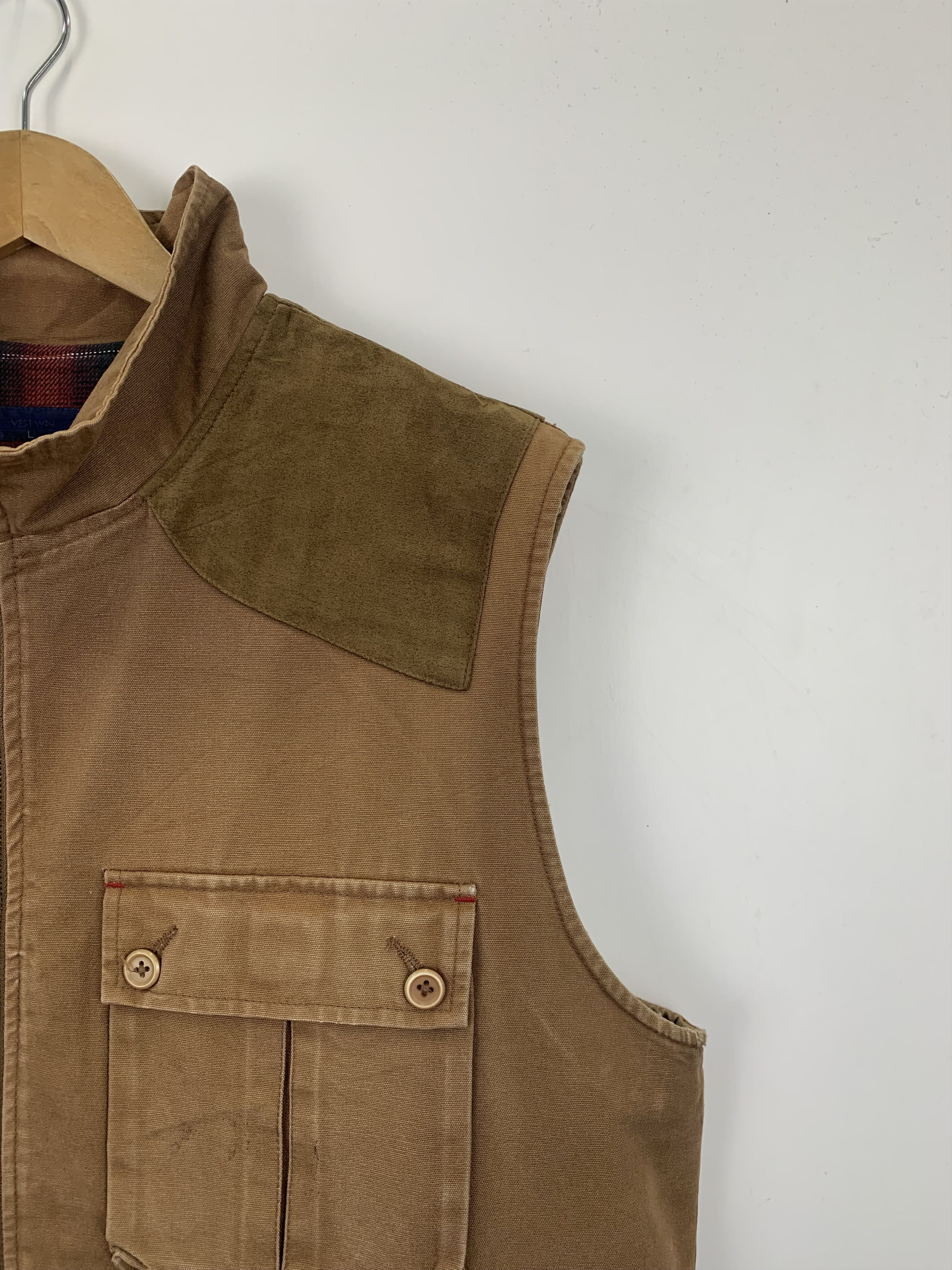 Japanese Brand × Vintage Vintage Japanese Brand Velvet Multi Pocket Vest Size US L / EU 52-54 / 3 - 6 Thumbnail