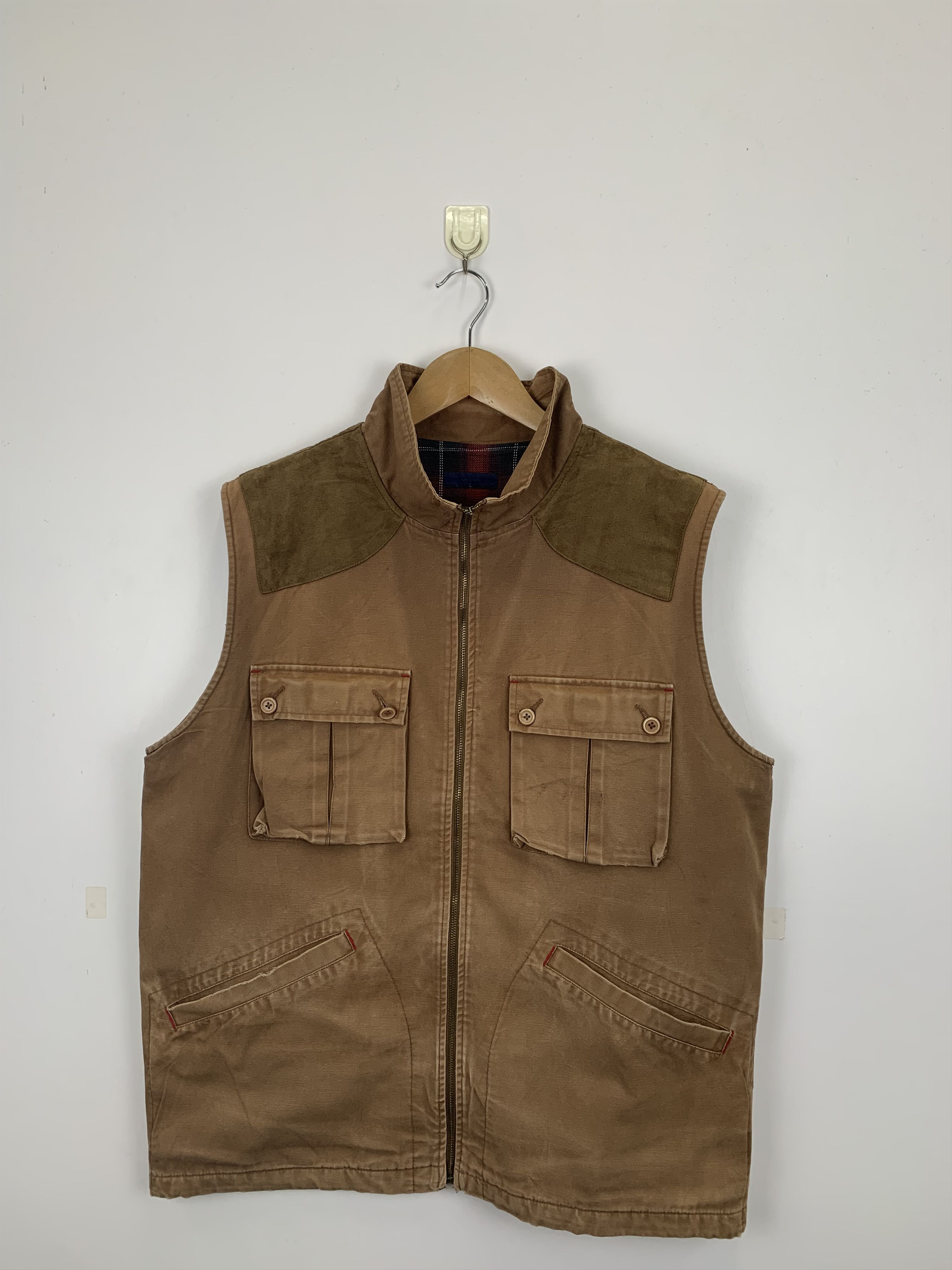 Japanese Brand × Vintage Vintage Japanese Brand Velvet Multi Pocket Vest Size US L / EU 52-54 / 3 - 1 Thumbnail