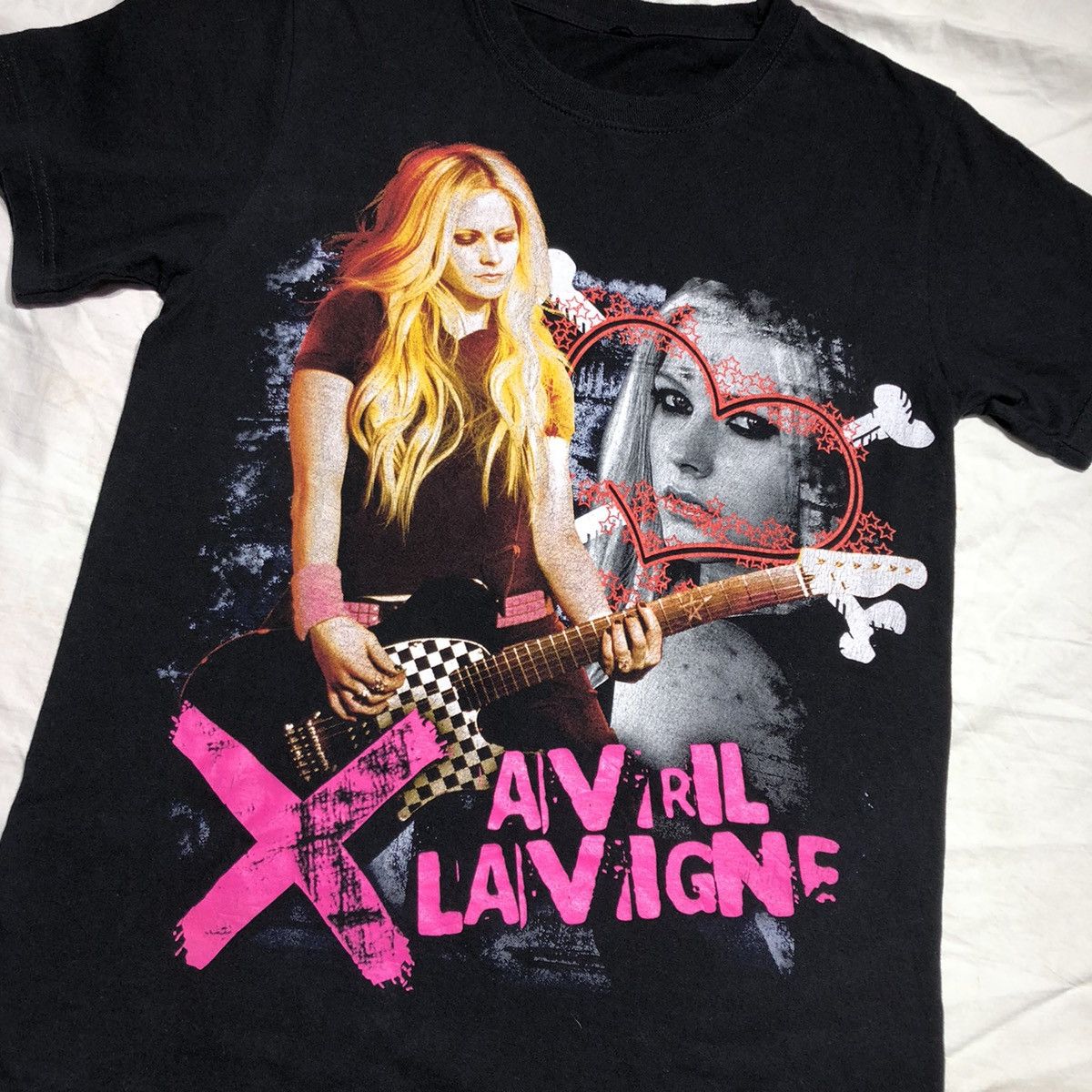 Band Tees Avril Lavigne Rare T Shirt Size US S / EU 44-46 / 1 - 2 Thumbnail