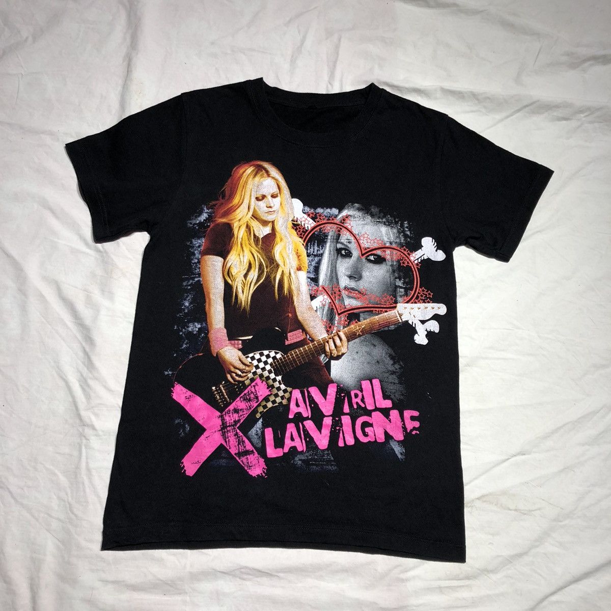 Band Tees Avril Lavigne Rare T Shirt Size US S / EU 44-46 / 1 - 1 Thumbnail