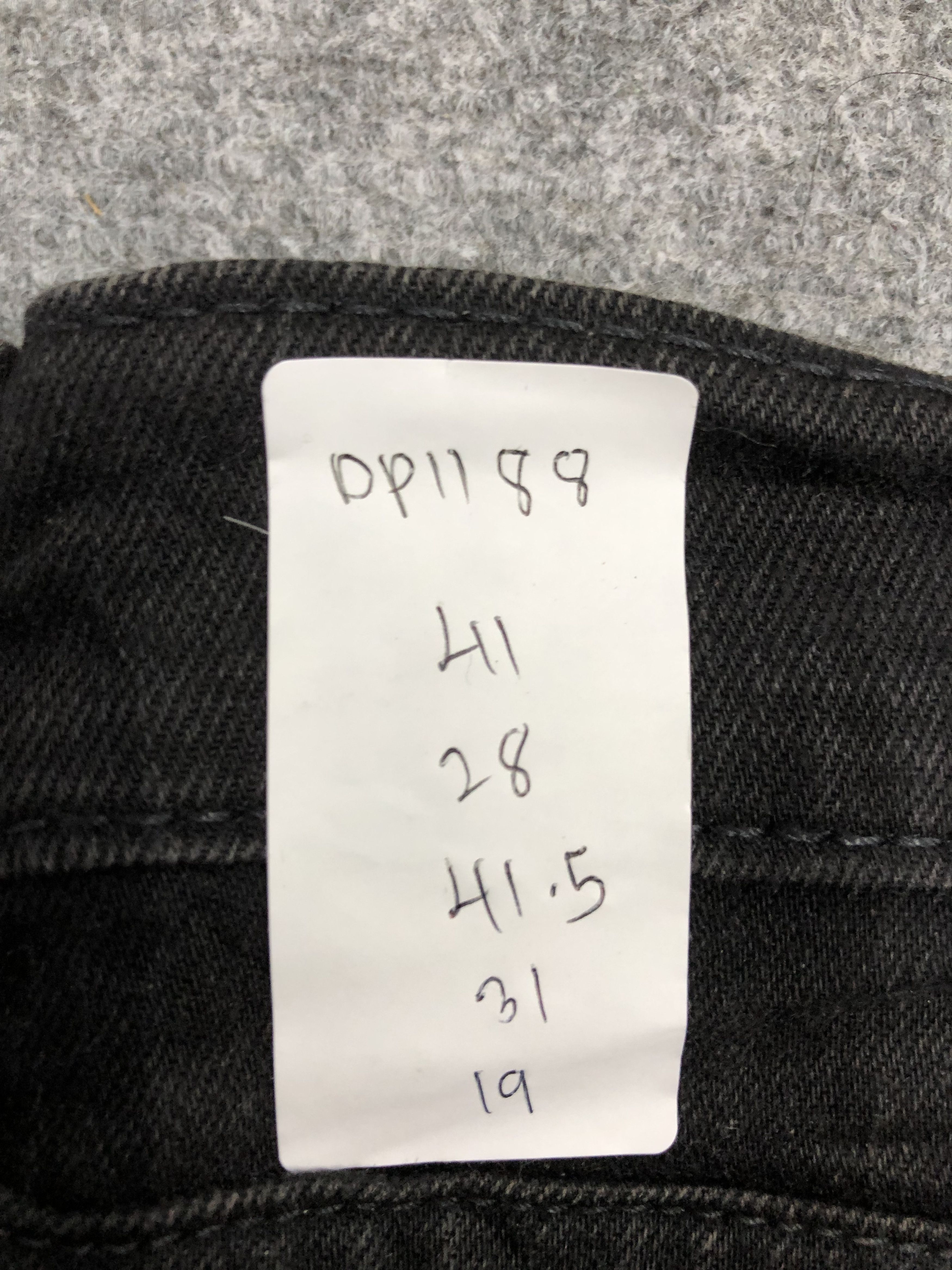 Levi's Vintage Levis 514 Faded Black Jeans DP1188 Size US 41 - 12 Thumbnail