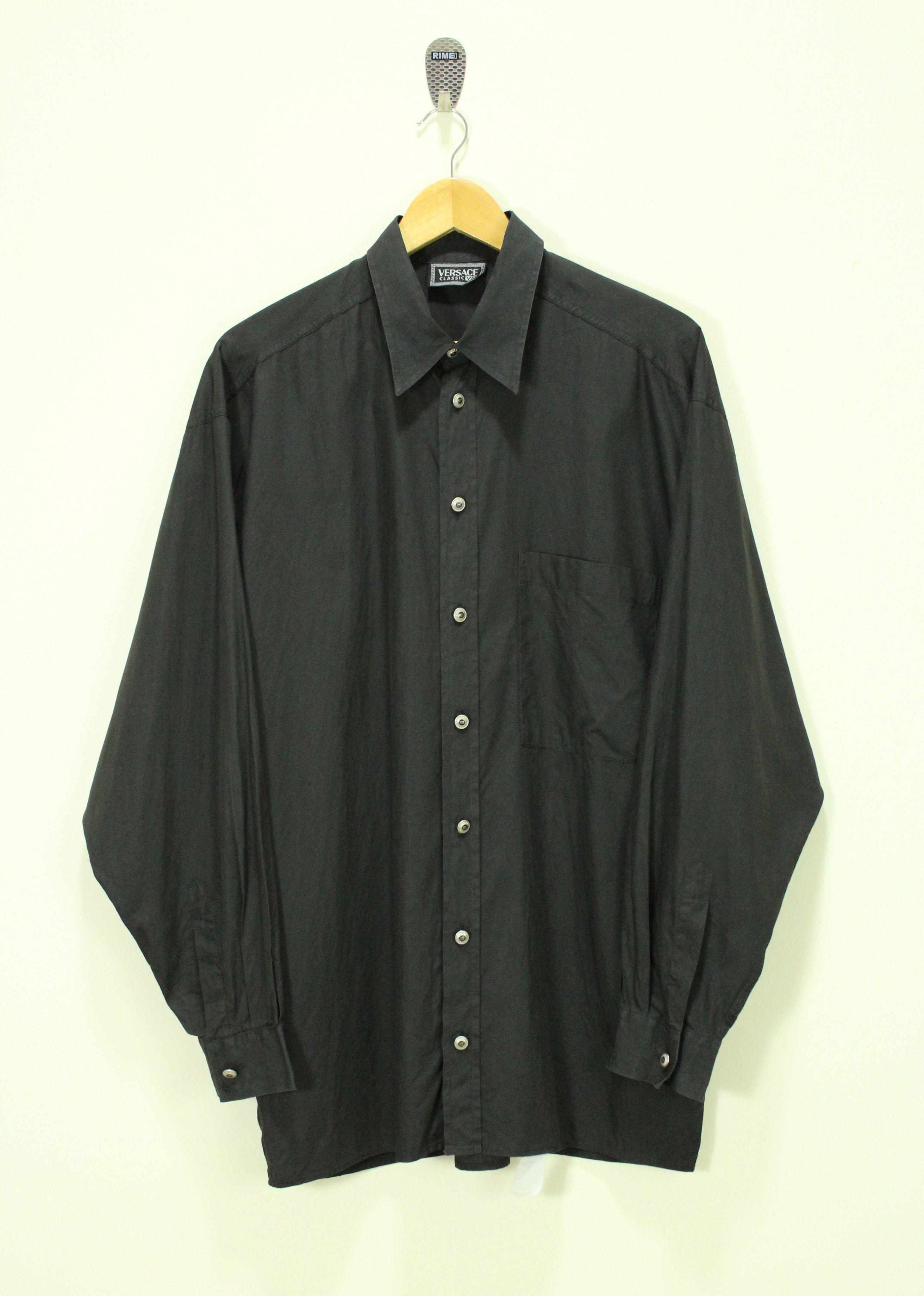 Versace VERSACE Shirt V2 Embroidered Logo By Gianni Versace Vintage Size US L / EU 52-54 / 3 - 4 Thumbnail