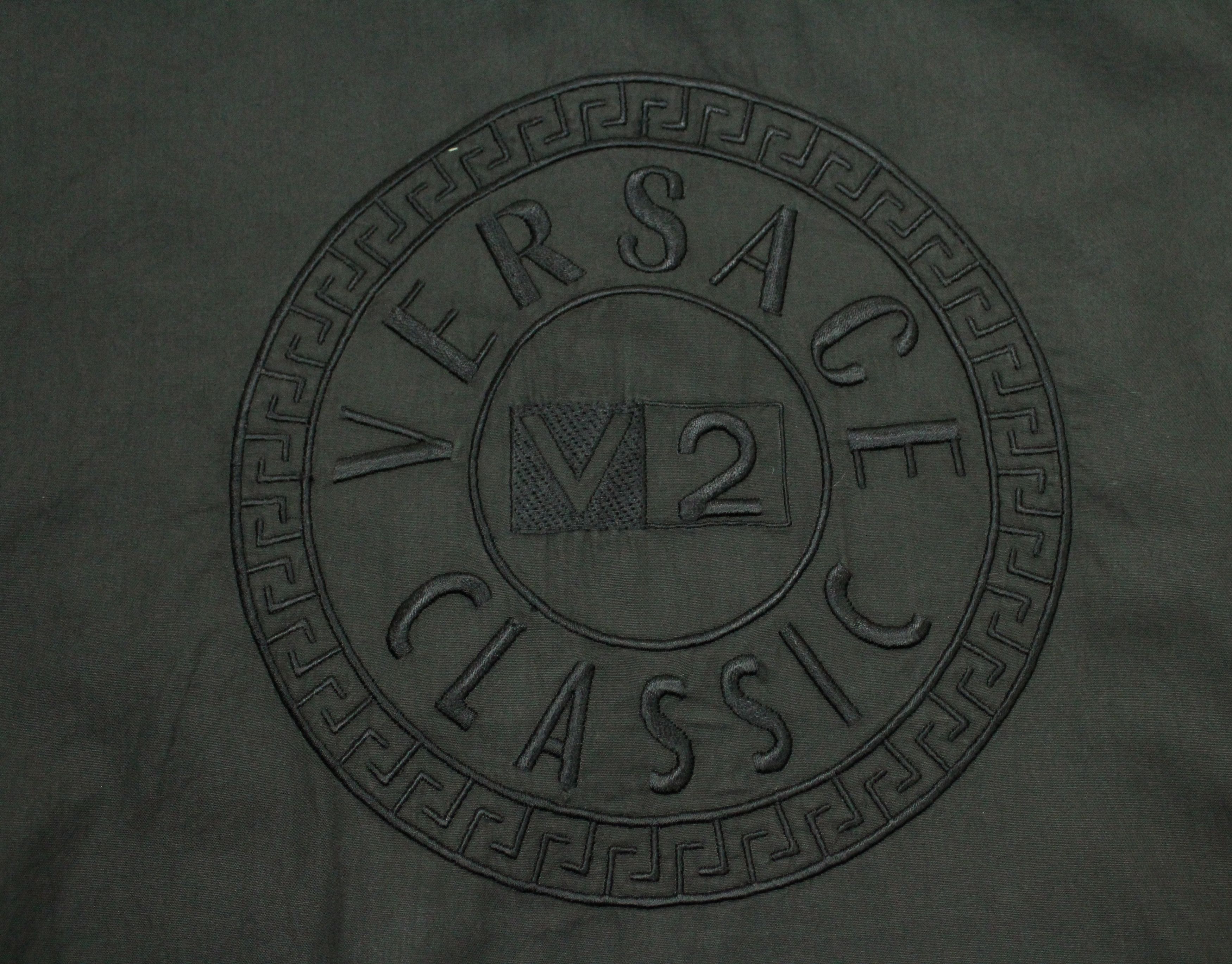 Versace VERSACE Shirt V2 Embroidered Logo By Gianni Versace Vintage Size US L / EU 52-54 / 3 - 6 Thumbnail