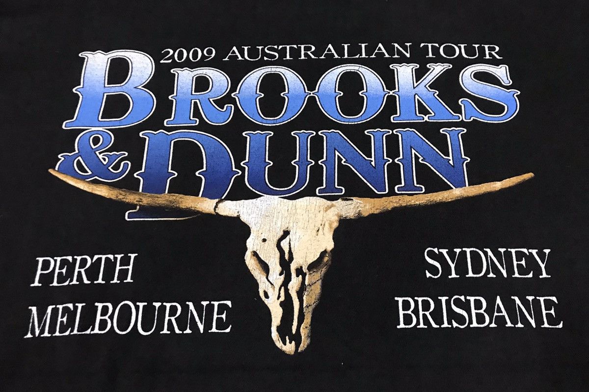 Band Tees × Vintage Brooks and Dunn Australia Tour 2009 Country Genre Artist Size US L / EU 52-54 / 3 - 4 Thumbnail