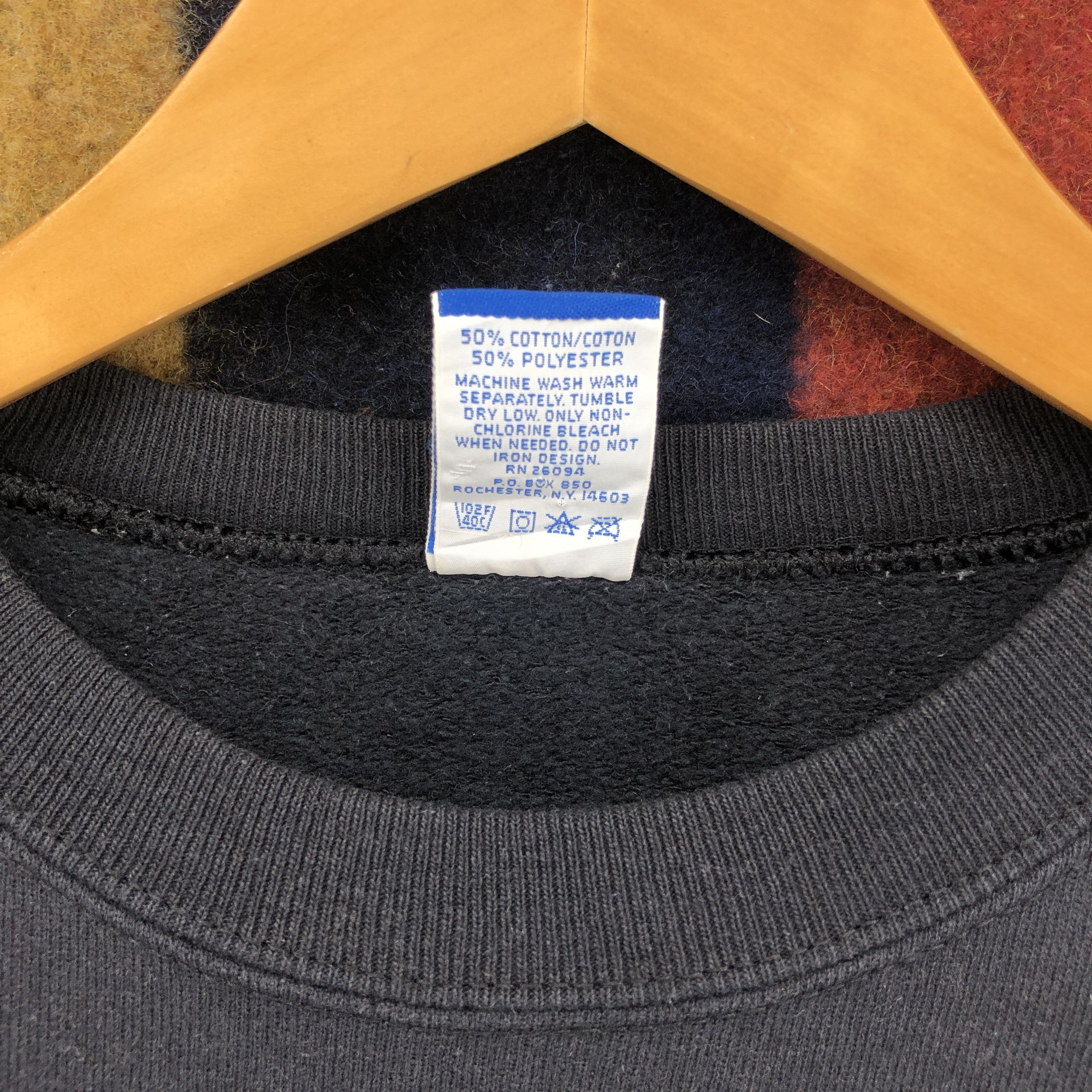 Champion 90s Vintage CHAMPION Crew Neck Sweatshirt #0257/L Size US L / EU 52-54 / 3 - 5 Thumbnail