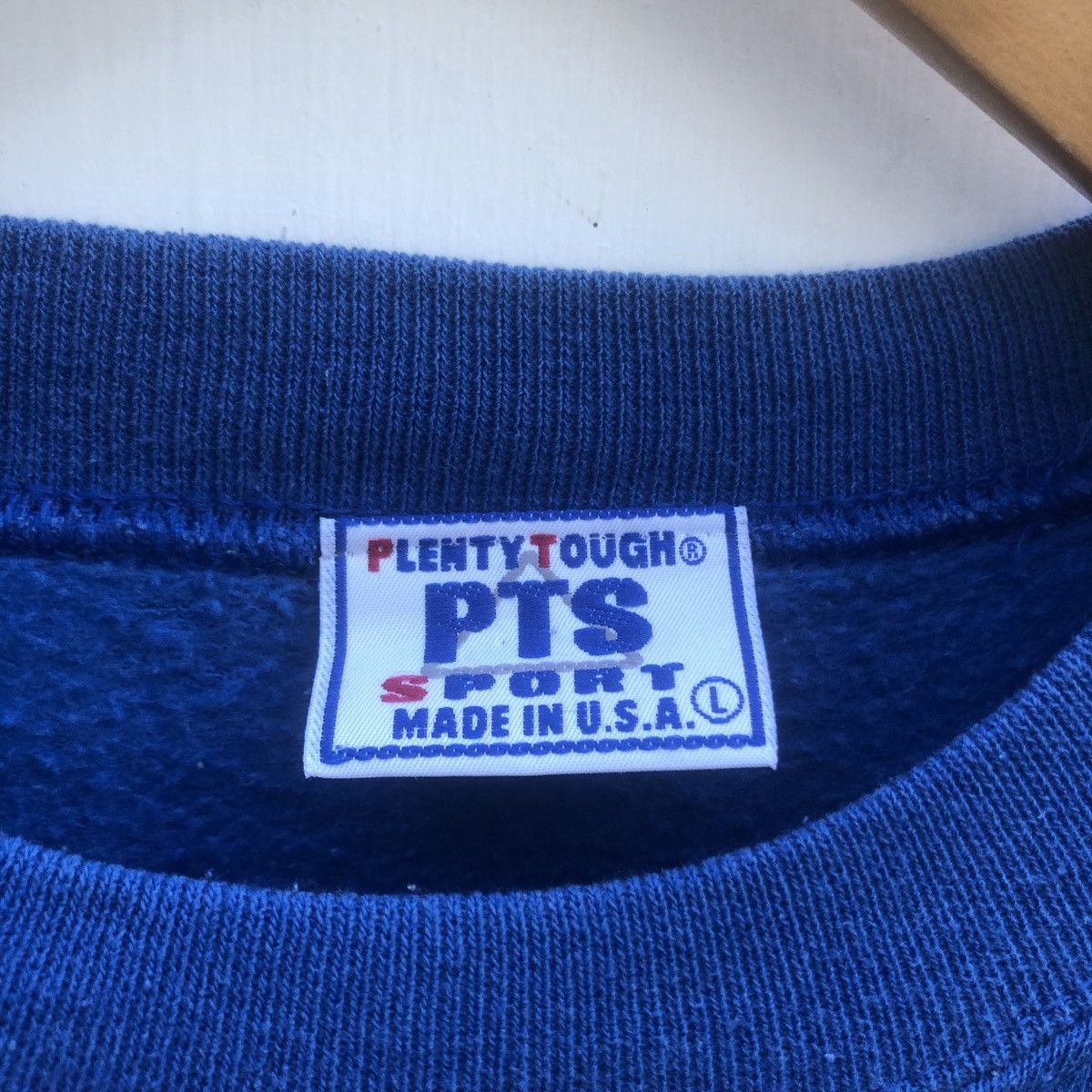 Vintage 90s Vintage PLENTY TOUGH SPORT USA Sweatshirt #0211-14x Size US M / EU 48-50 / 2 - 3 Thumbnail