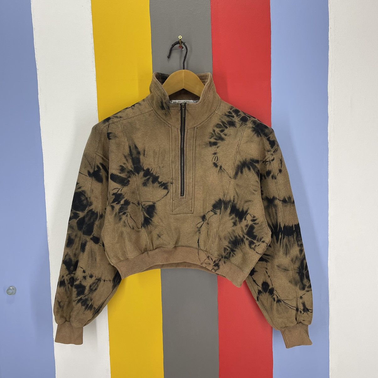Cerruti 1881 90s Vintage CERRUTI 1881 Crop Sweatshirt Acid Wash #1276/AS Size S / US 4 / IT 40 - 1 Thumbnail