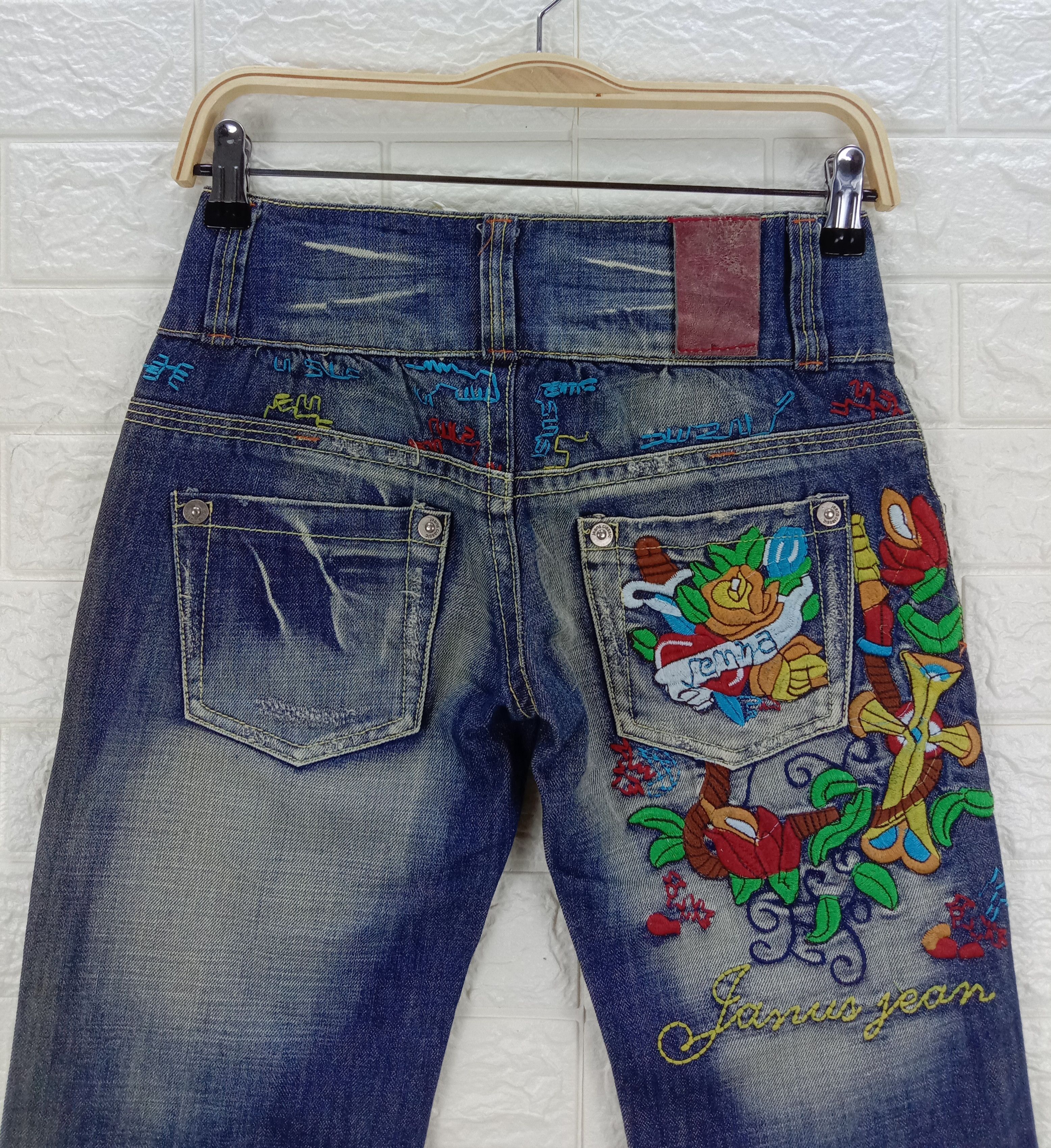 Japanese Brand Vintage Embroidered Jeans Japanese Art Denim Size 27" / US 4 / IT 40 - 2 Thumbnail