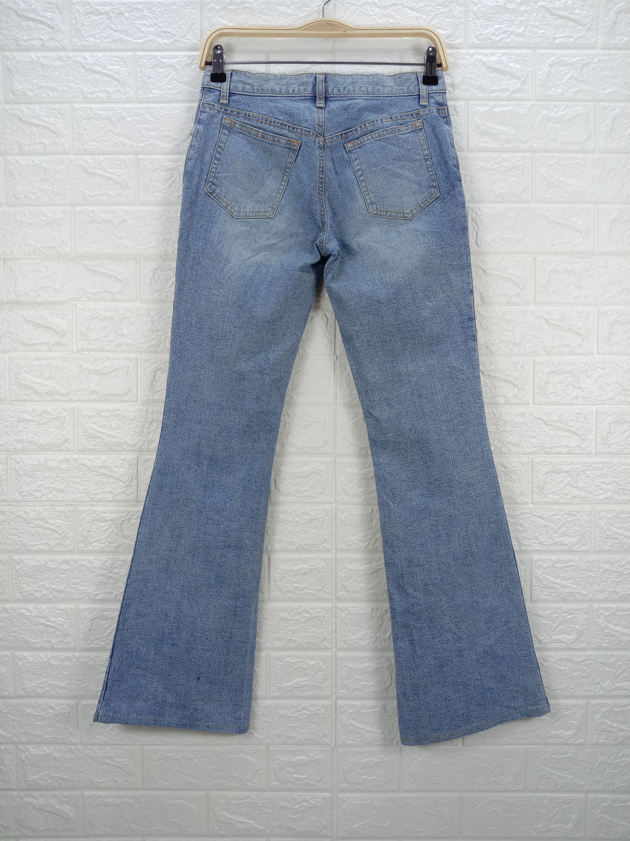 Japanese Brand Vintage Japanese Indivi Light Wash Flare Jeans Size 28" / US 6 / IT 42 - 5 Thumbnail