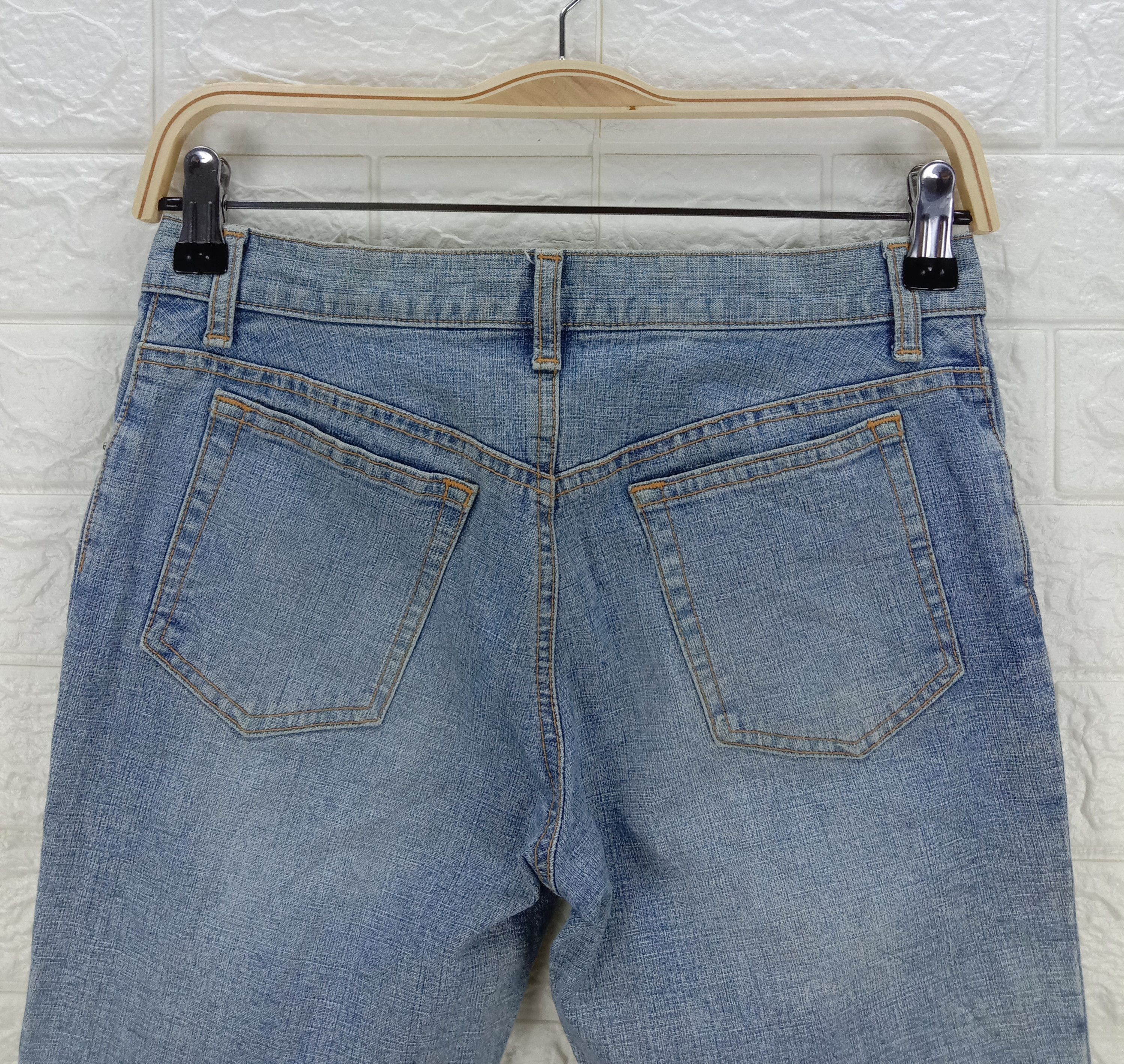 Japanese Brand Vintage Japanese Indivi Light Wash Flare Jeans Size 28" / US 6 / IT 42 - 6 Thumbnail