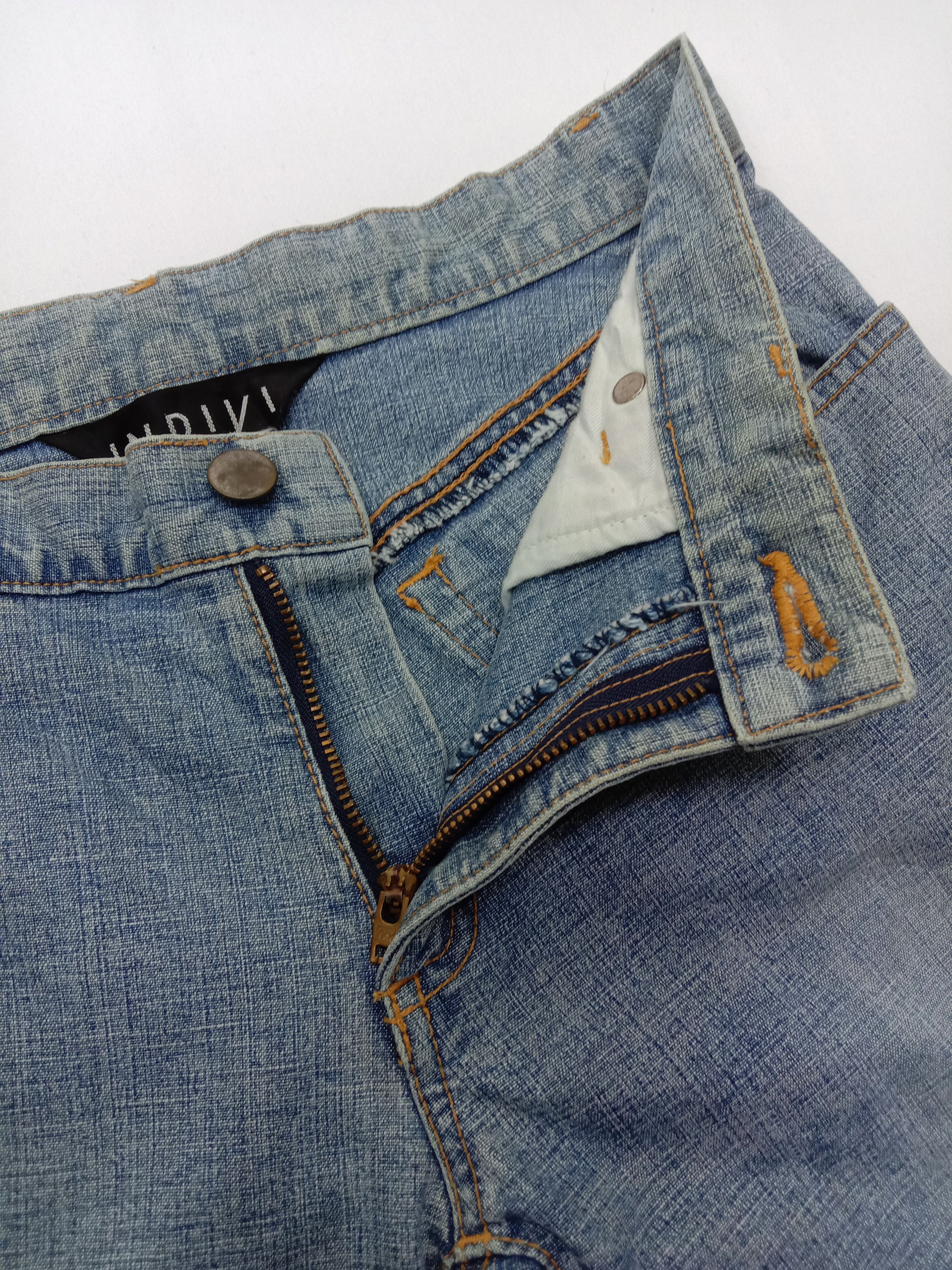 Japanese Brand Vintage Japanese Indivi Light Wash Flare Jeans Size 28" / US 6 / IT 42 - 9 Thumbnail