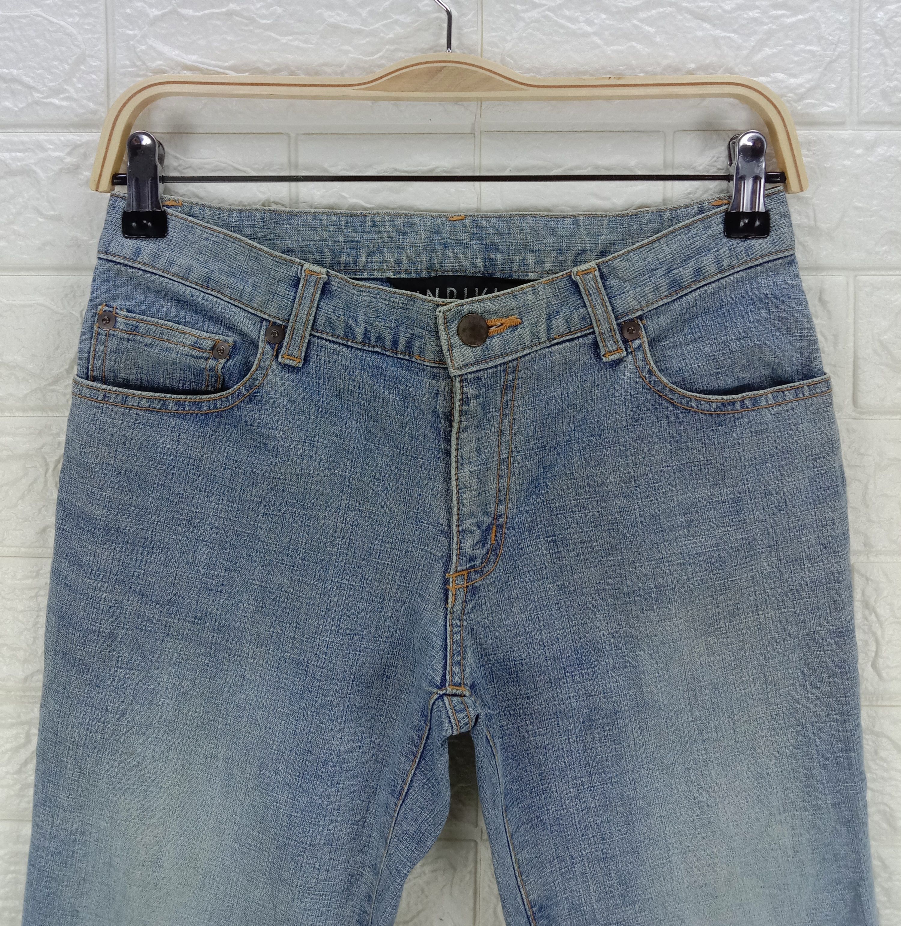 Japanese Brand Vintage Japanese Indivi Light Wash Flare Jeans Size 28" / US 6 / IT 42 - 2 Thumbnail