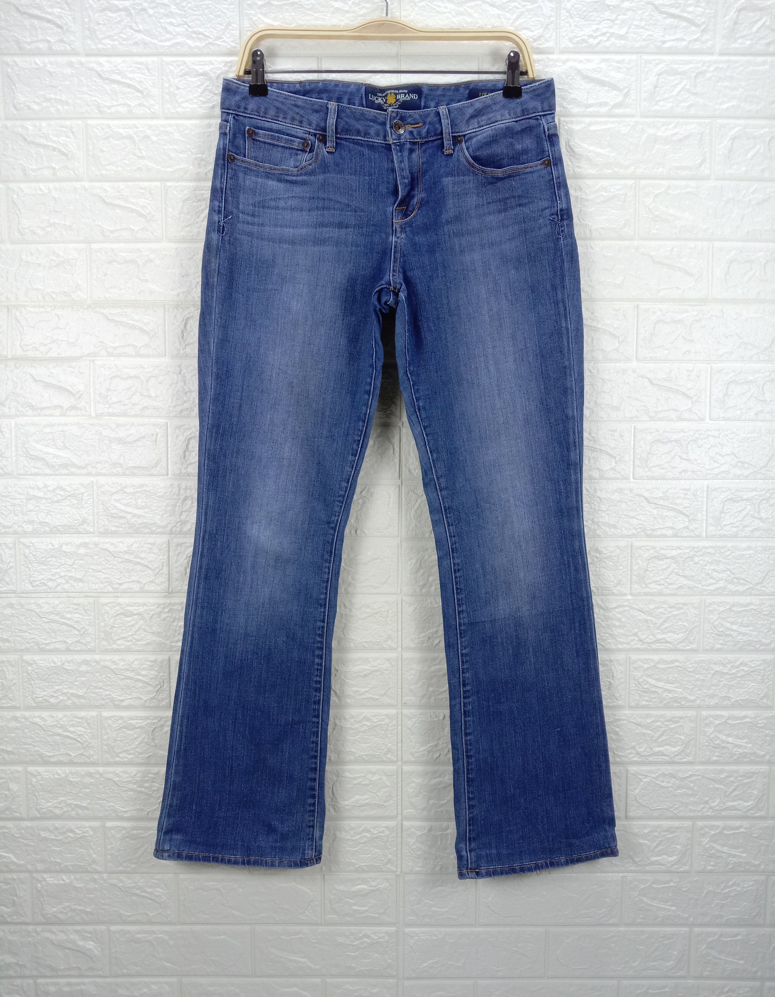 image of Lucky Vintage Flare Jeans Vintage Lucky Brand Boot Cut Denim in Blue, Women's (Size 32)
