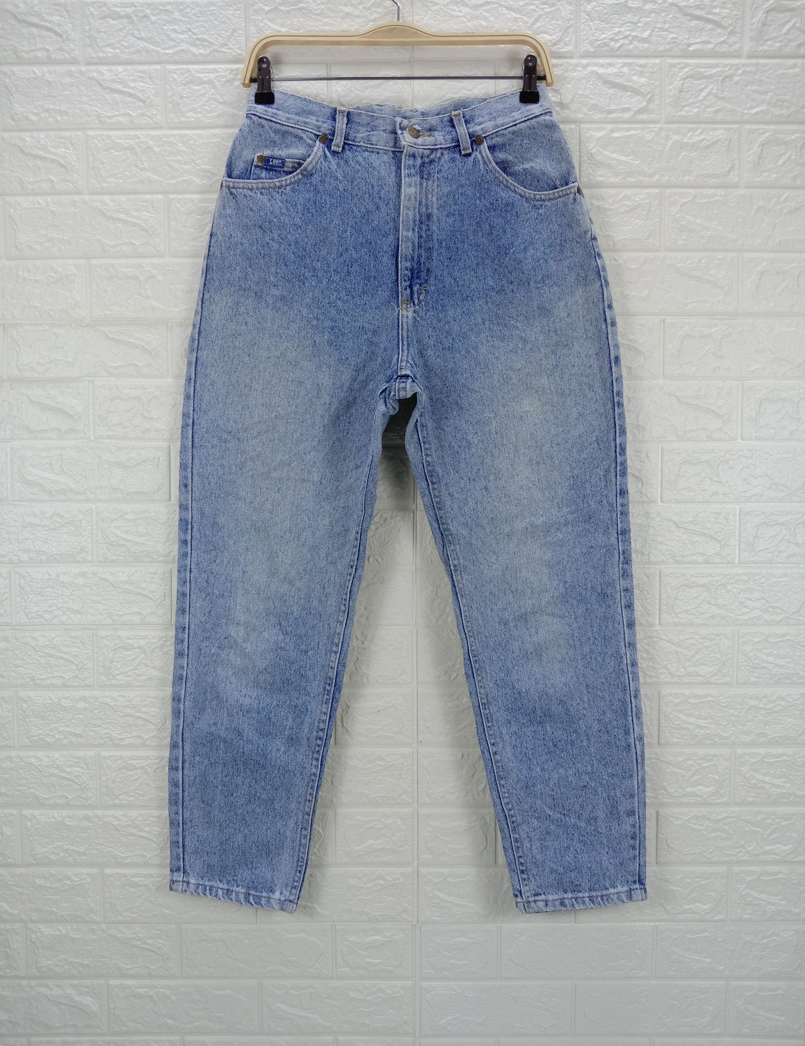 Lee Vintage 90s Lee Light Wash Mom Fit Jeans Size 28" / US 6 / IT 42 - 1 Thumbnail