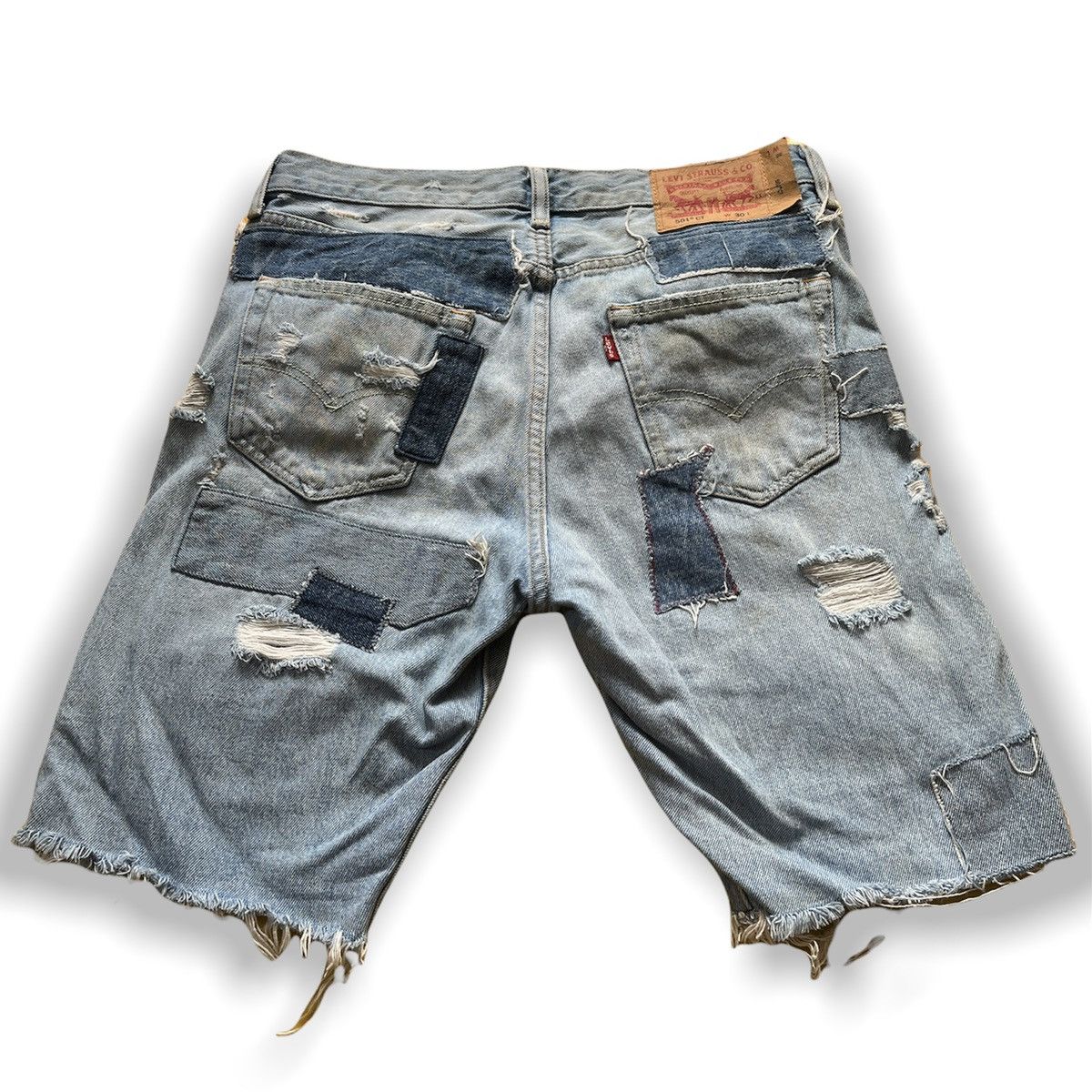 Levi's VINTAGE DISTRESSED LEVI'S 501 PATCHWORKS SHORTS Size US 30 / EU 46 - 11 Thumbnail