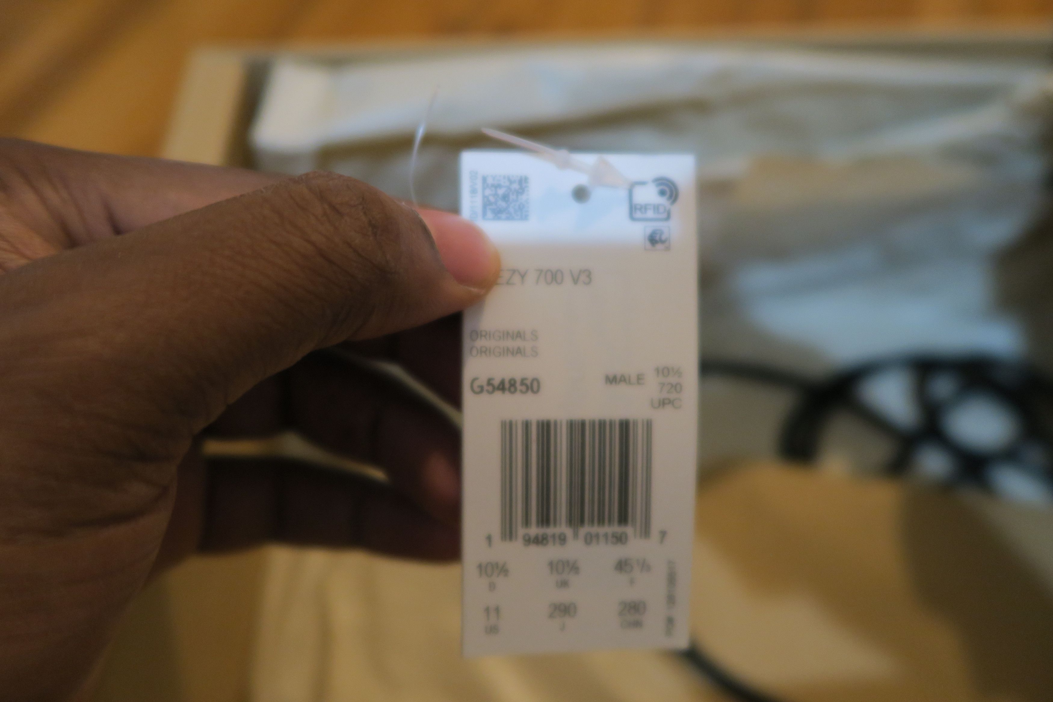 Adidas × Kanye West Adidas Yeezy Boost 700 V3 Azareth With Box Sneakers Size 11 Size US 11 / EU 44 - 6 Thumbnail