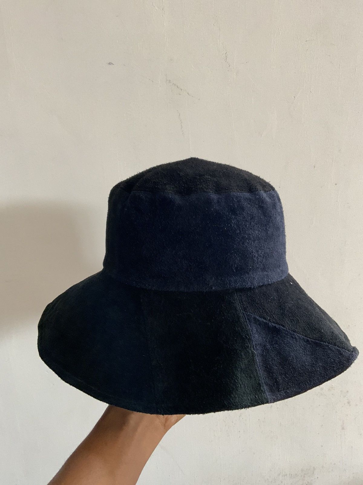 Leather Reversible patchwork Suede Bucket Hat Size ONE SIZE - 4 Thumbnail