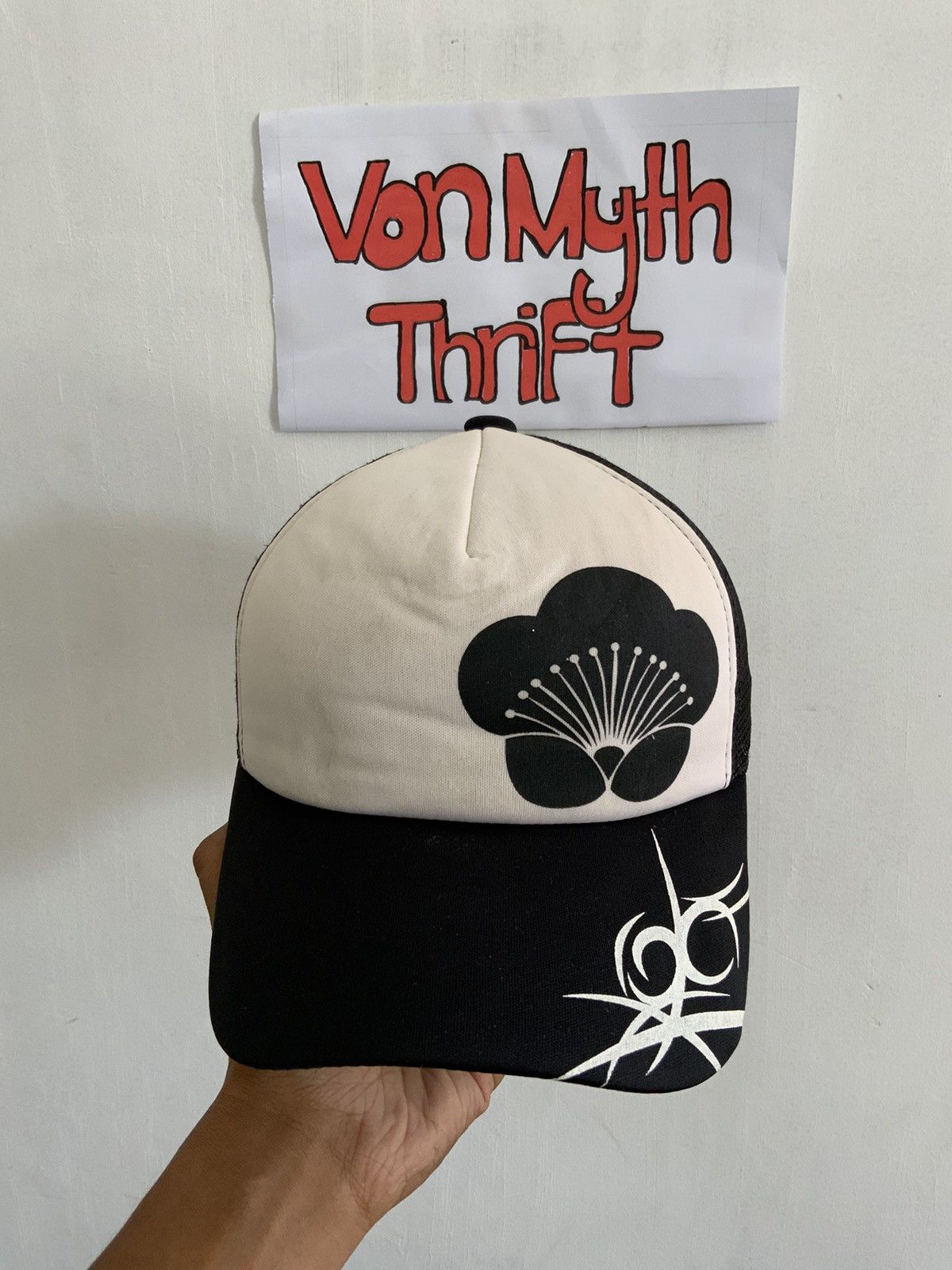 If Six Was Nine Black Flower Japan Streetwear Trucker Hat Size ONE SIZE - 5 Thumbnail
