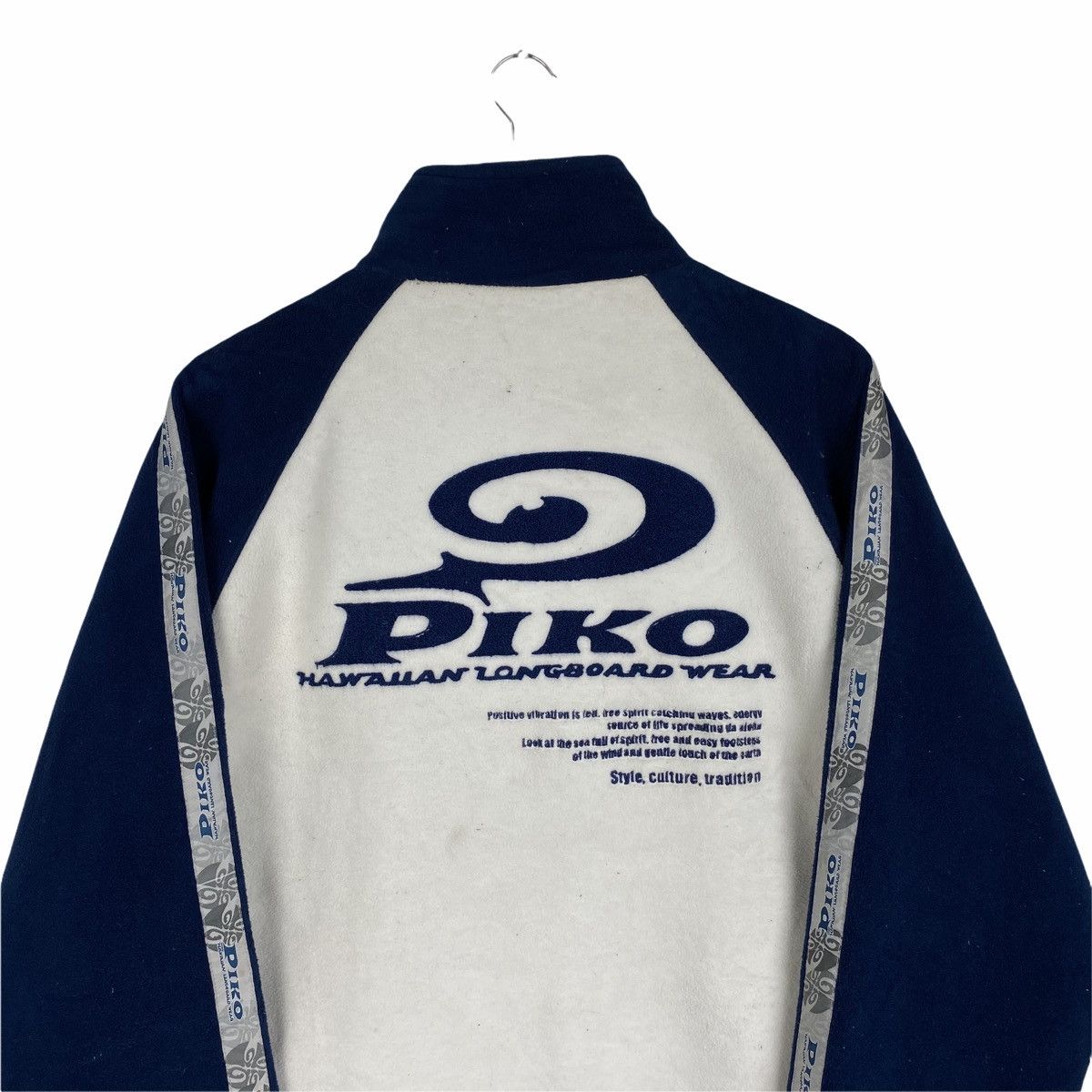 Vintage Vintage PIKO Hawaiian Longboard Big Logo Fleece Sweater Size US L / EU 52-54 / 3 - 6 Thumbnail