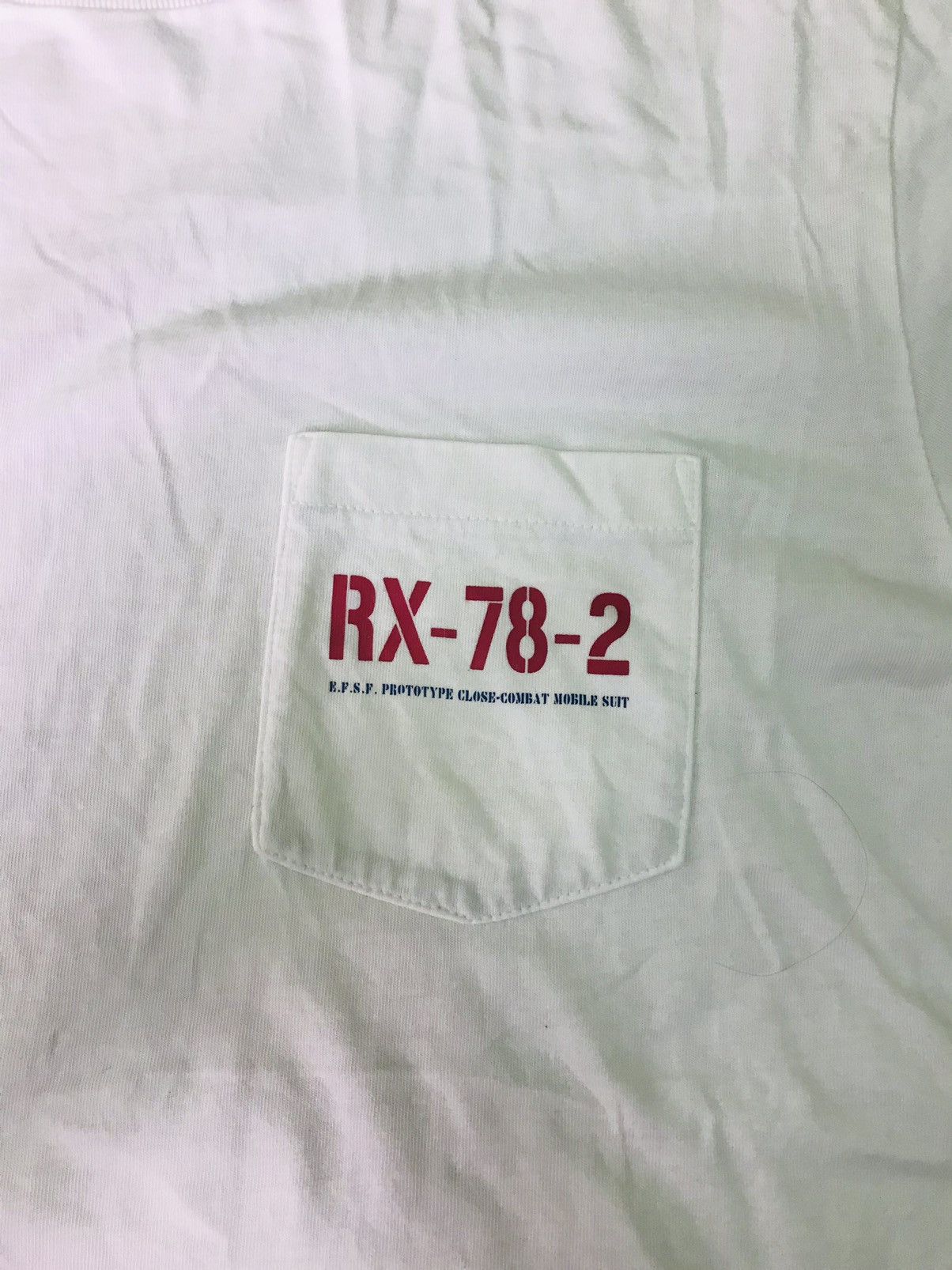 Japanese Brand × Uniqlo ‼️‼️ uniqlo celebrates 40 years of 'gundam' very rare Size US L / EU 52-54 / 3 - 7 Thumbnail