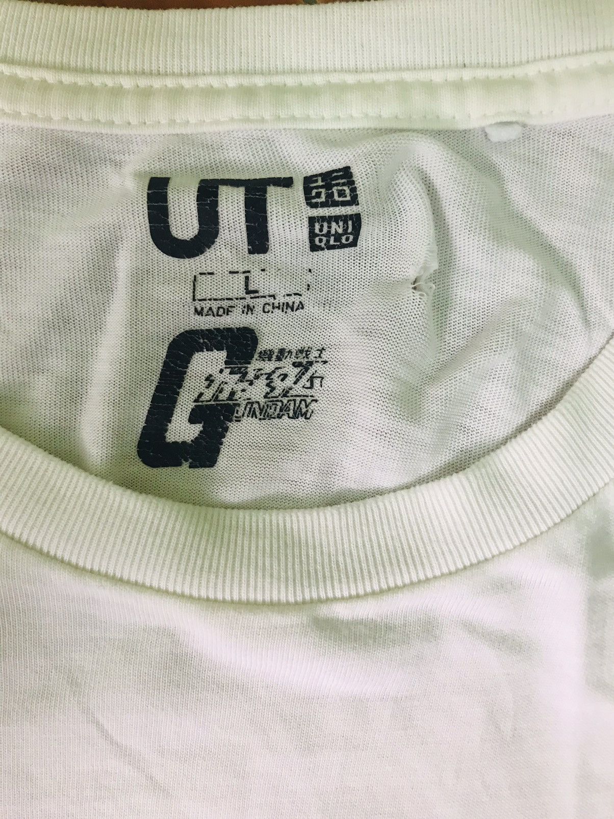 Japanese Brand × Uniqlo ‼️‼️ uniqlo celebrates 40 years of 'gundam' very rare Size US L / EU 52-54 / 3 - 9 Thumbnail