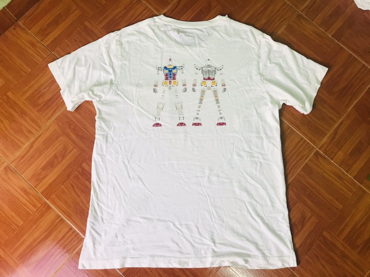 Japanese Brand × Uniqlo ‼️‼️ uniqlo celebrates 40 years of 'gundam' very rare Size US L / EU 52-54 / 3 - 4 Thumbnail
