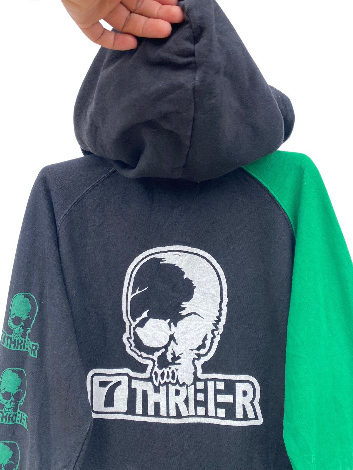 Other Vintage Seven Japan Three Skull Printed Hoodie Size US L / EU 52-54 / 3 - 2 Thumbnail