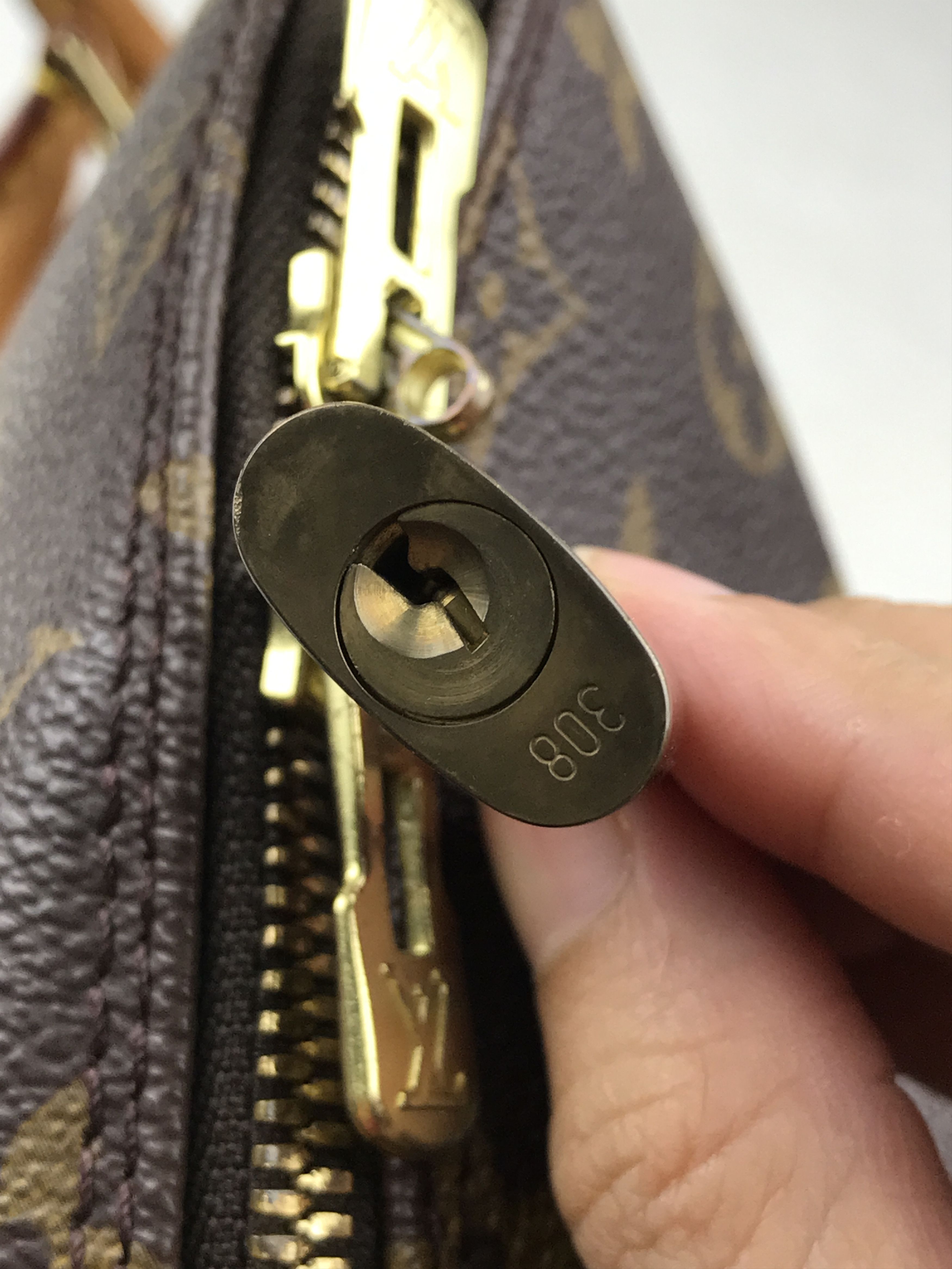 Louis Vuitton × Vintage Vintage Louis Vuitton Alma Monogram Size ONE SIZE - 12 Thumbnail