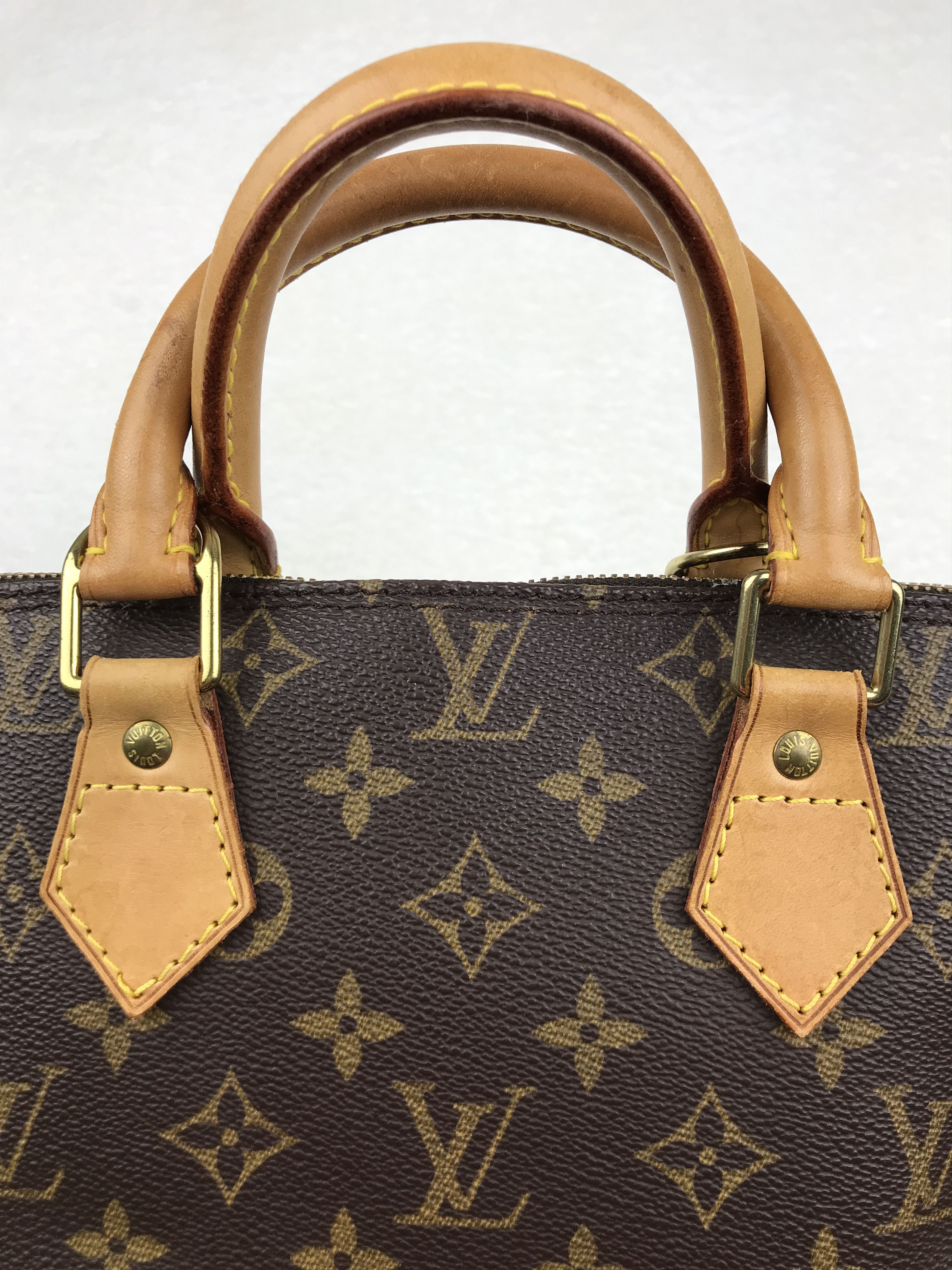 Louis Vuitton × Vintage Vintage Louis Vuitton Alma Monogram Size ONE SIZE - 19 Thumbnail