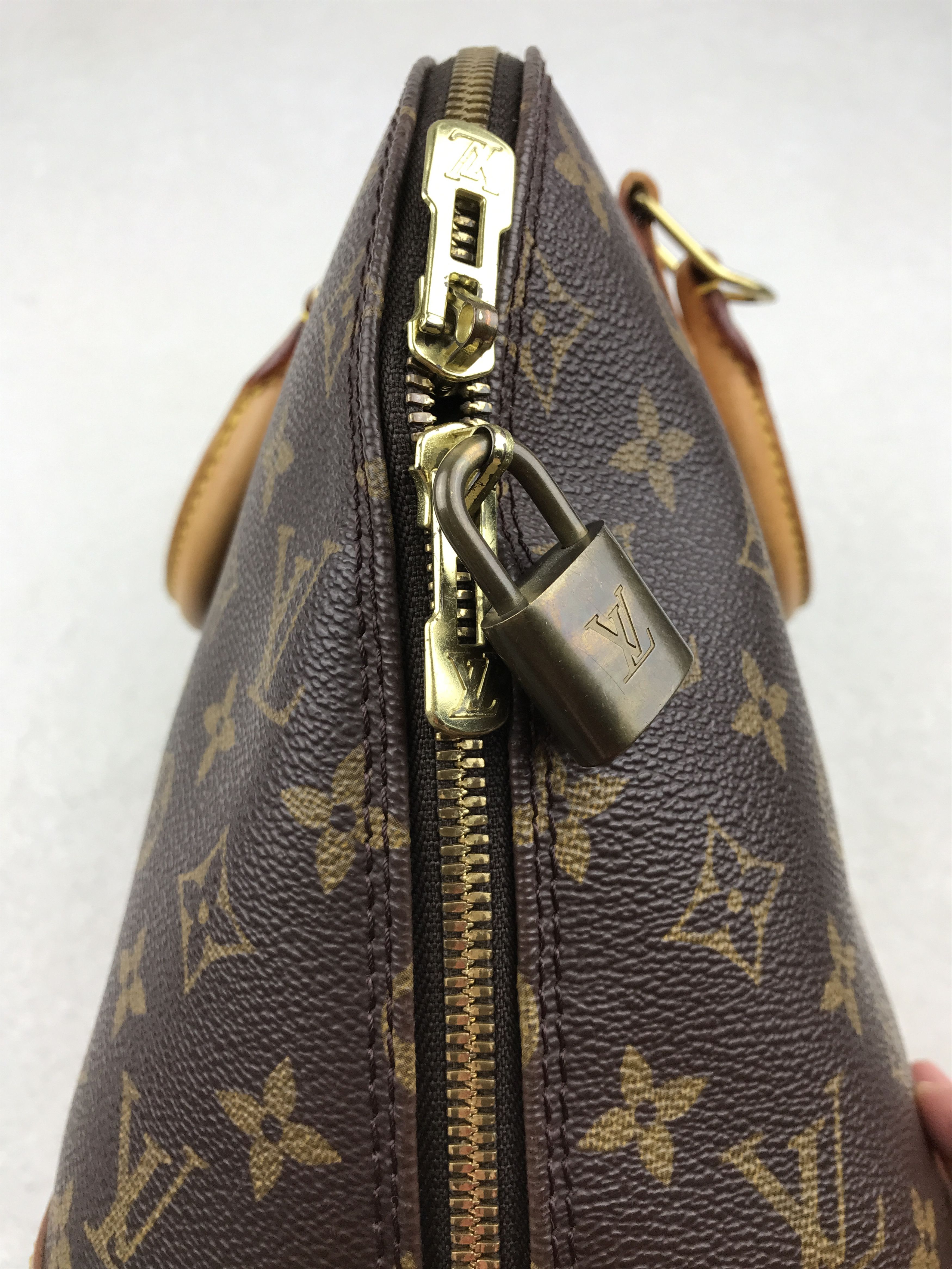 Louis Vuitton × Vintage Vintage Louis Vuitton Alma Monogram Size ONE SIZE - 14 Thumbnail