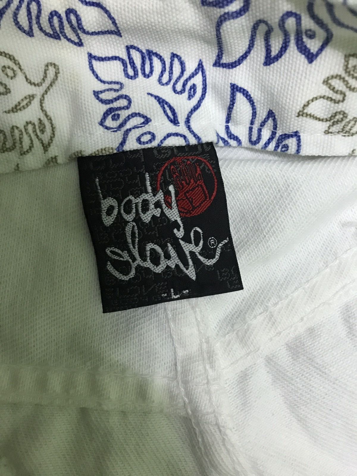 Body Glove ‼️‼️ body glove very rare Size US 32 / EU 48 - 11 Thumbnail