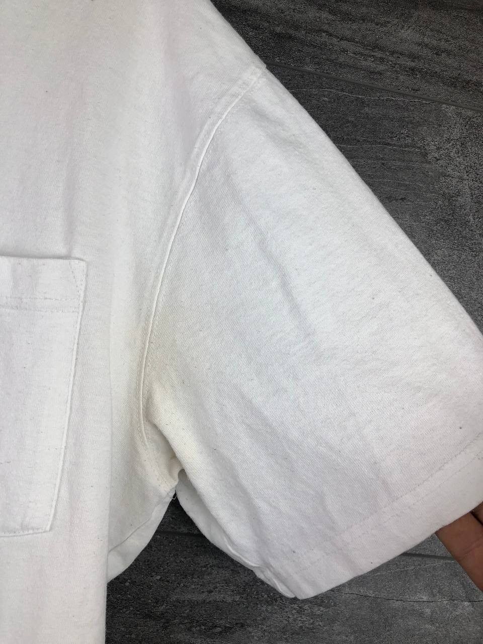 Carhartt × Vintage Vintage Mens Carhartt Out Box White Logo Pocket T -Shirt Size US L / EU 52-54 / 3 - 15 Thumbnail
