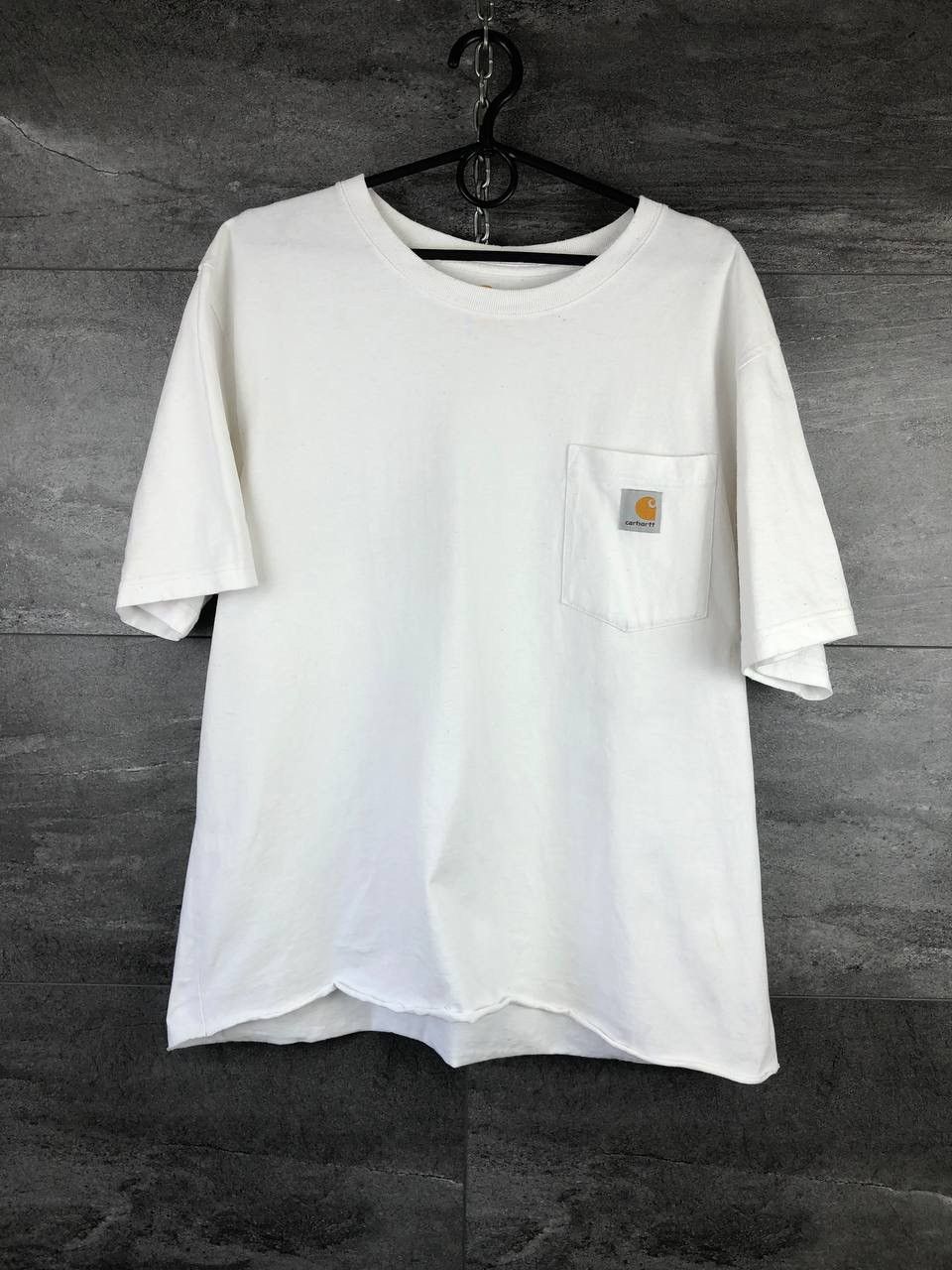 Carhartt × Vintage Vintage Mens Carhartt Out Box White Logo Pocket T -Shirt Size US L / EU 52-54 / 3 - 1 Thumbnail