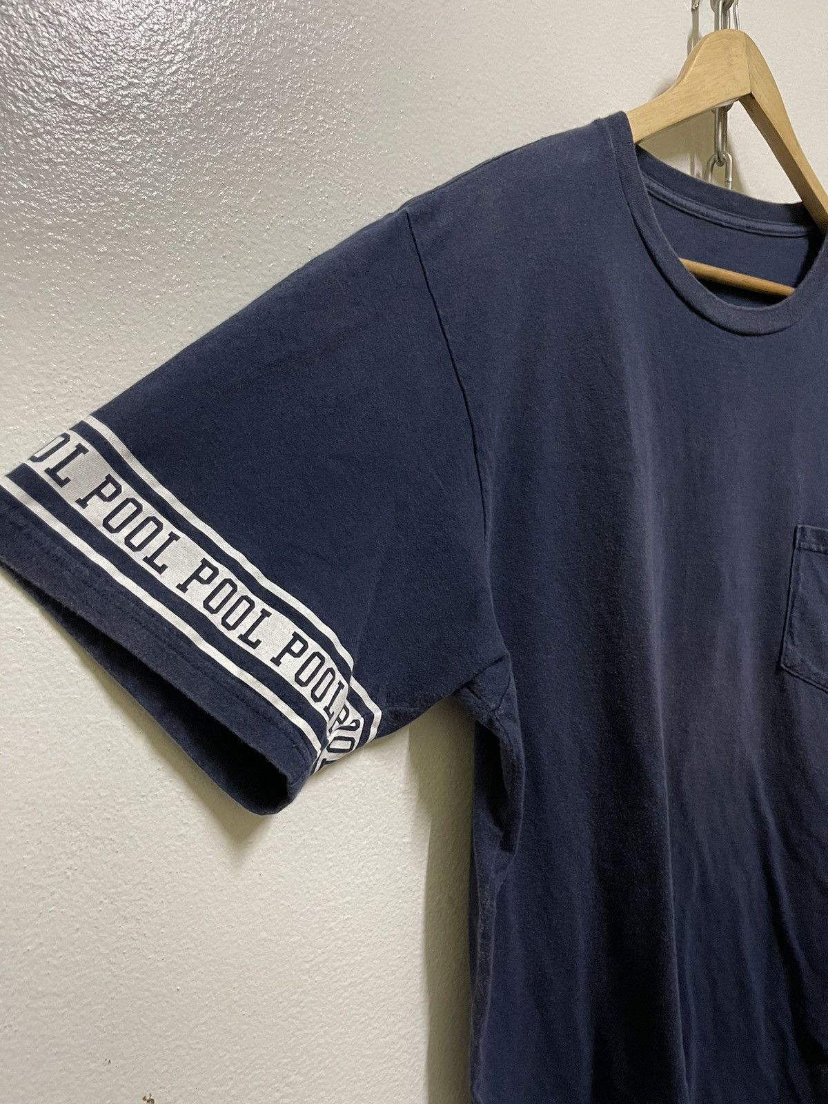 Hiroshi Fujiwara × Japanese Brand × the POOL aoyama The Pool Aoyama Single Pocket T Shirt Sun Faded Size US XL / EU 56 / 4 - 2 Thumbnail