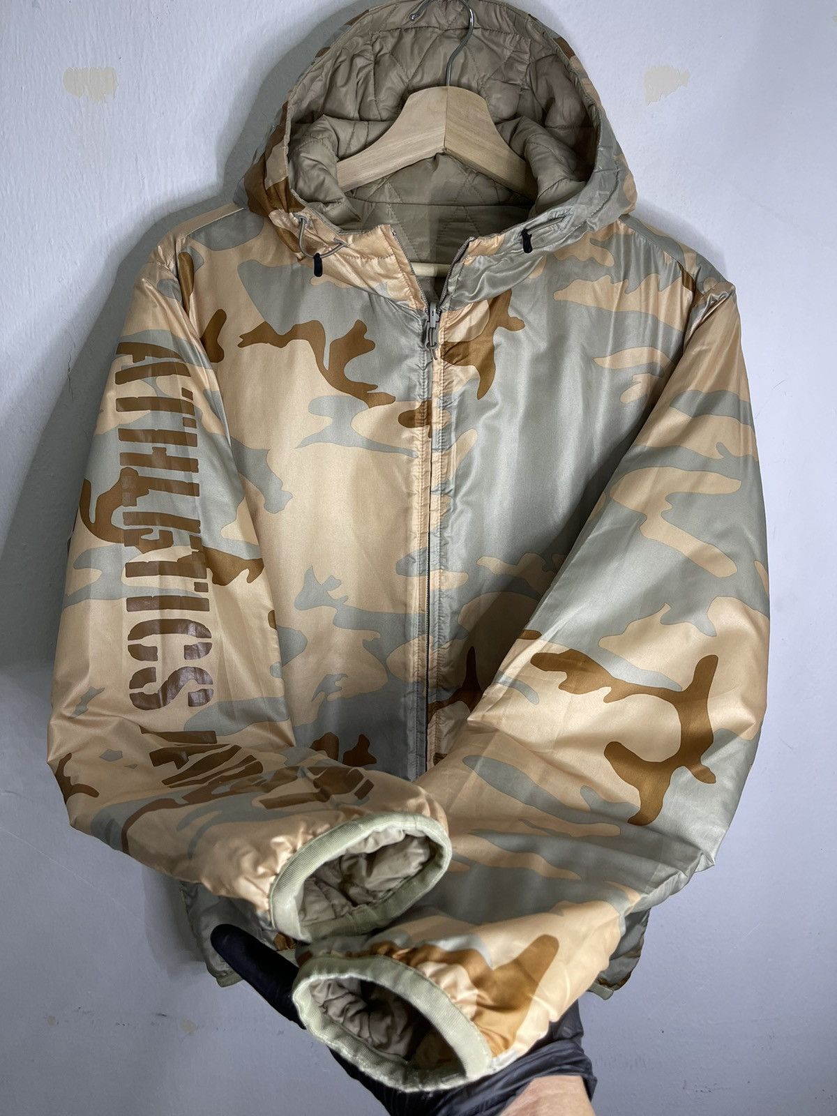 Nike × Vintage Camo puffer hoodie jacket Size US M / EU 48-50 / 2 - 2 Thumbnail