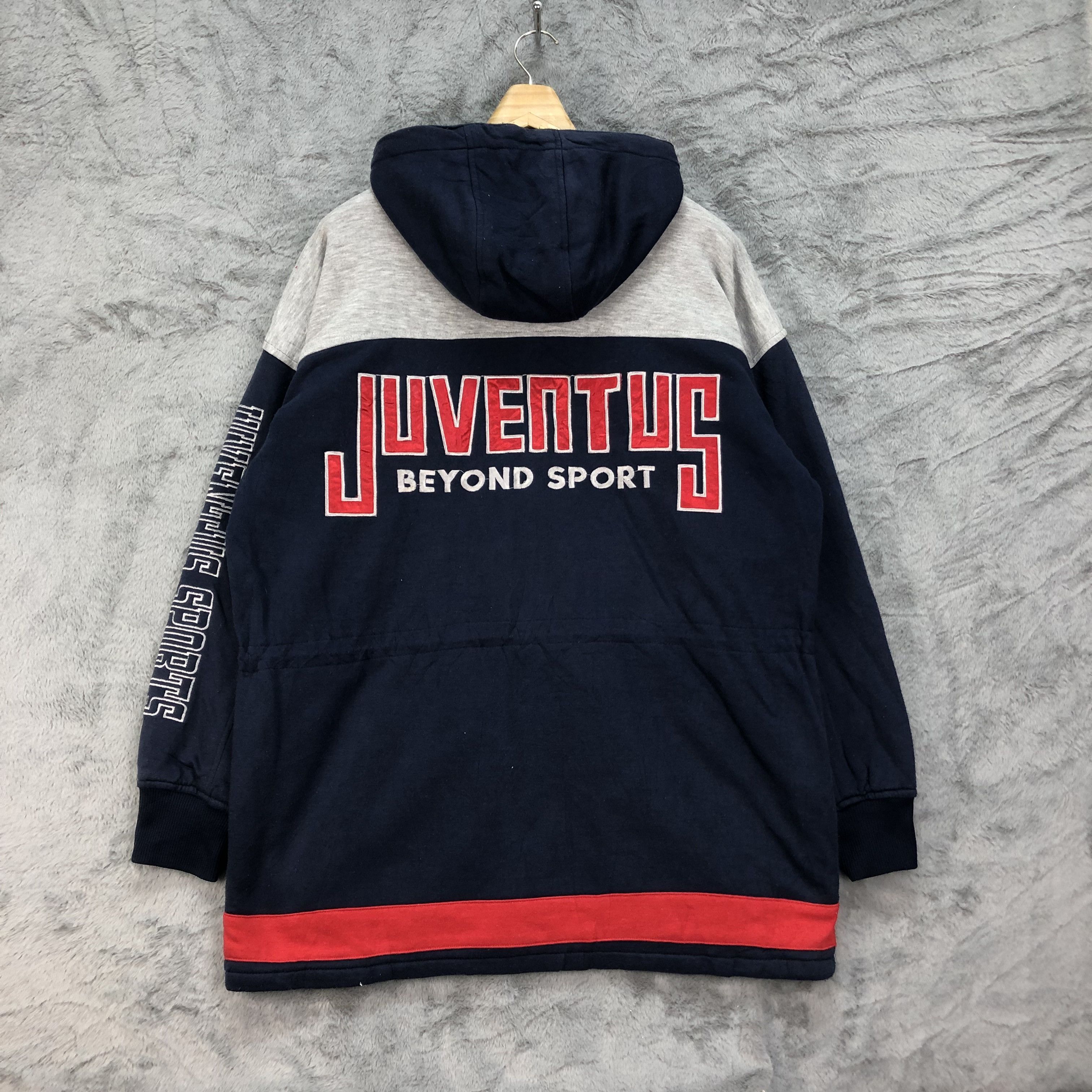 image of Soccer Jersey x Vintage Juventus Beyond Sport Embroidery Big Logo Jacket 4461-155 (Size Medium)