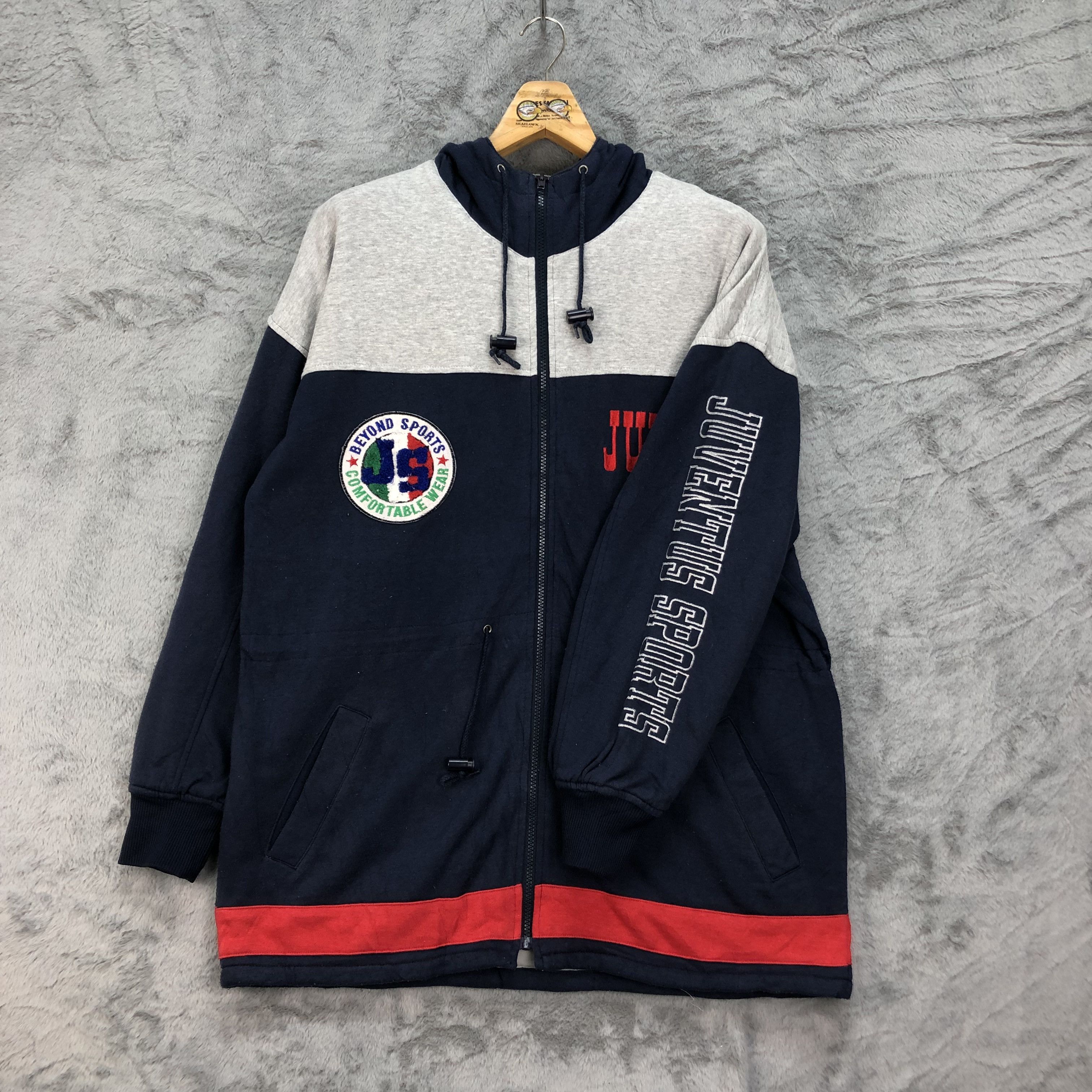 Vintage JUVENTUS Beyond Sport Embroidery Big Logo Jacket #4461-155 Size US M / EU 48-50 / 2 - 9 Thumbnail