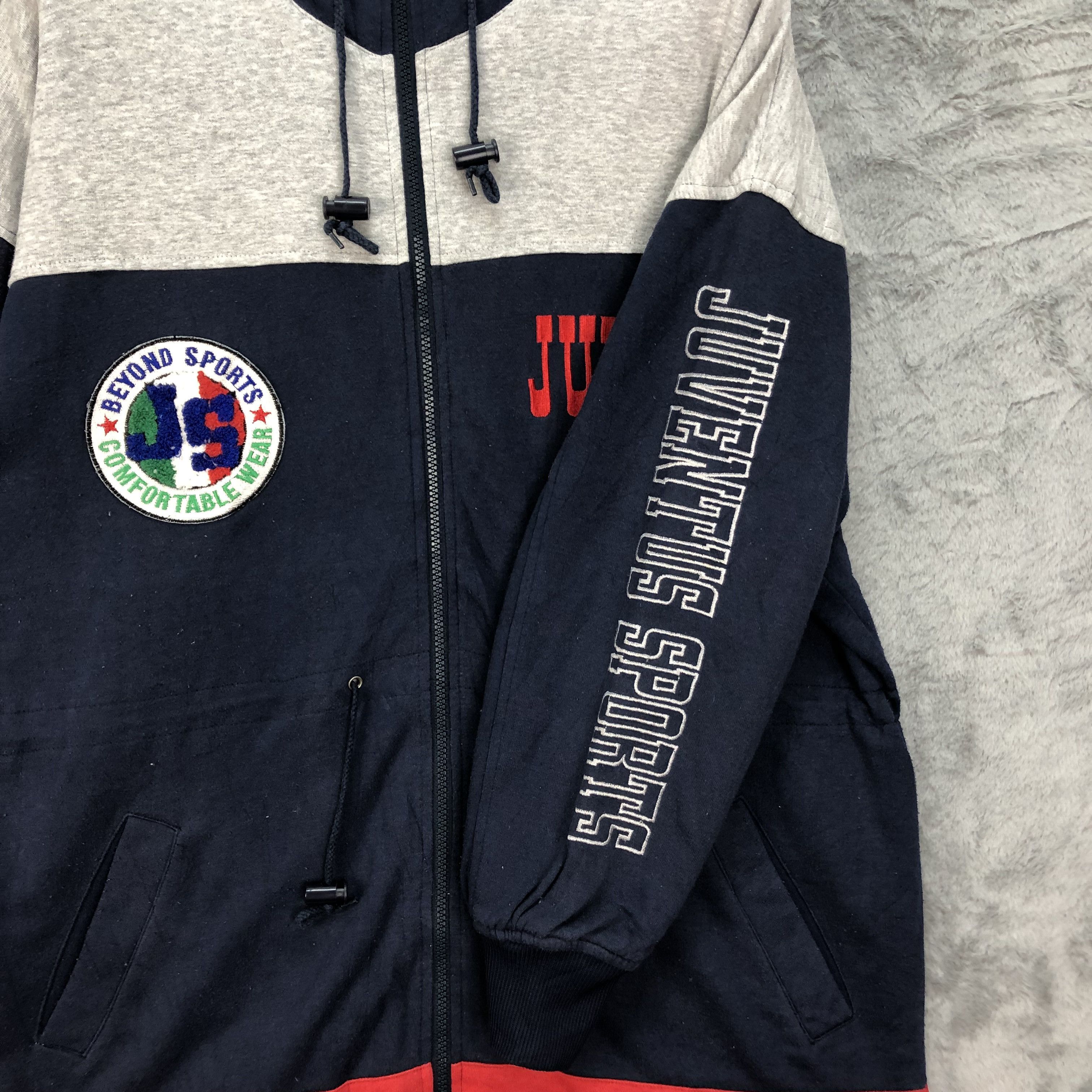 Vintage JUVENTUS Beyond Sport Embroidery Big Logo Jacket #4461-155 Size US M / EU 48-50 / 2 - 10 Thumbnail