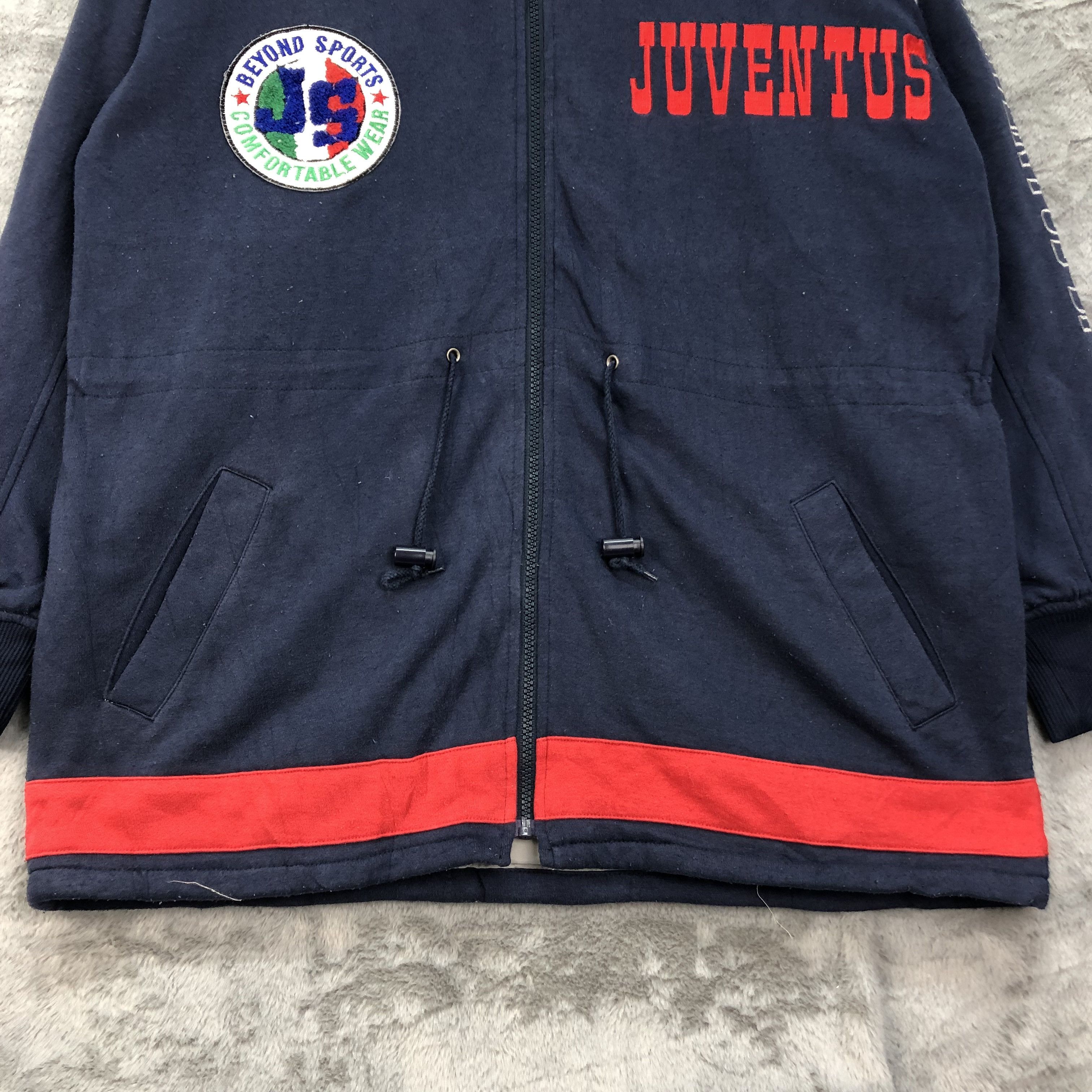 Vintage JUVENTUS Beyond Sport Embroidery Big Logo Jacket #4461-155 Size US M / EU 48-50 / 2 - 6 Thumbnail