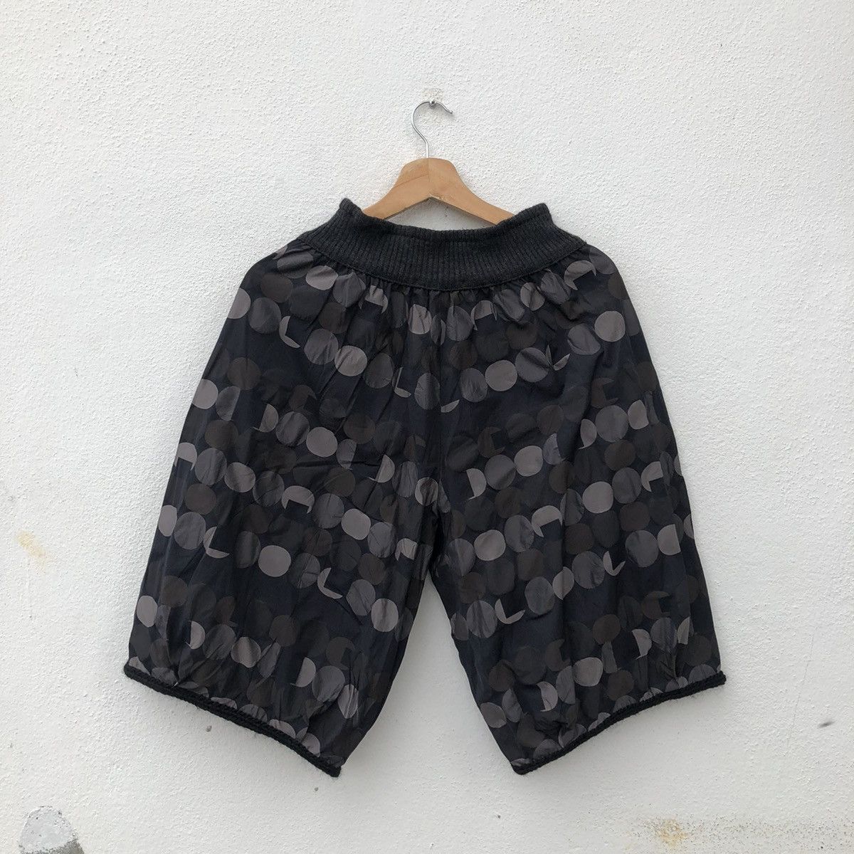 Japanese Brand M.8KYOKO BUBLE DOR FULL PRINT SHORT PANT MADE IN JAPAN Size US 30 / EU 46 - 7 Thumbnail