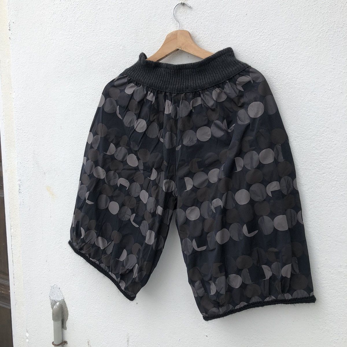 Japanese Brand M.8KYOKO BUBLE DOR FULL PRINT SHORT PANT MADE IN JAPAN Size US 30 / EU 46 - 8 Thumbnail