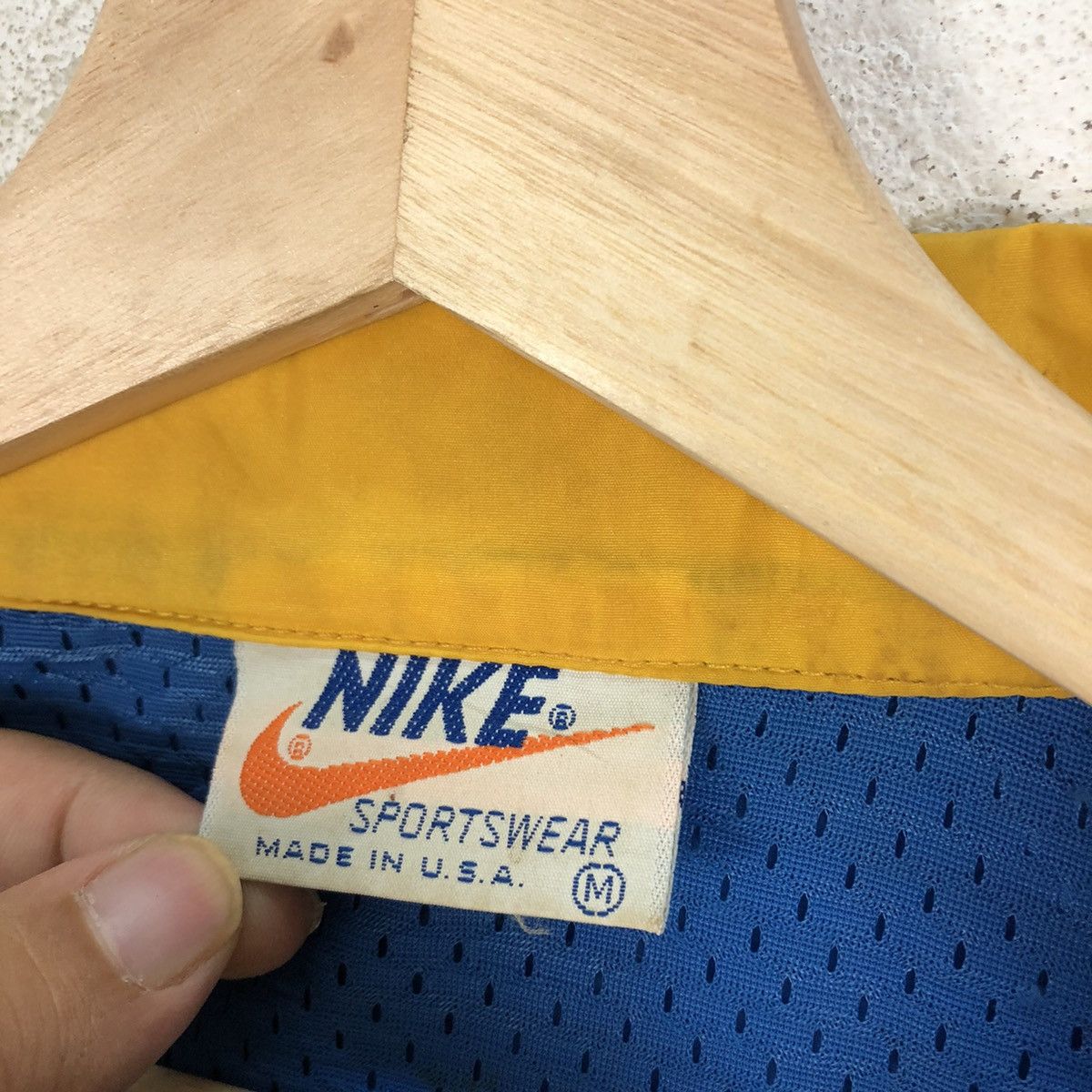 Nike VINTAGE NIKE SPORTSWEAR MADE IN USA RARE COLOUR Size US M / EU 48-50 / 2 - 12 Thumbnail