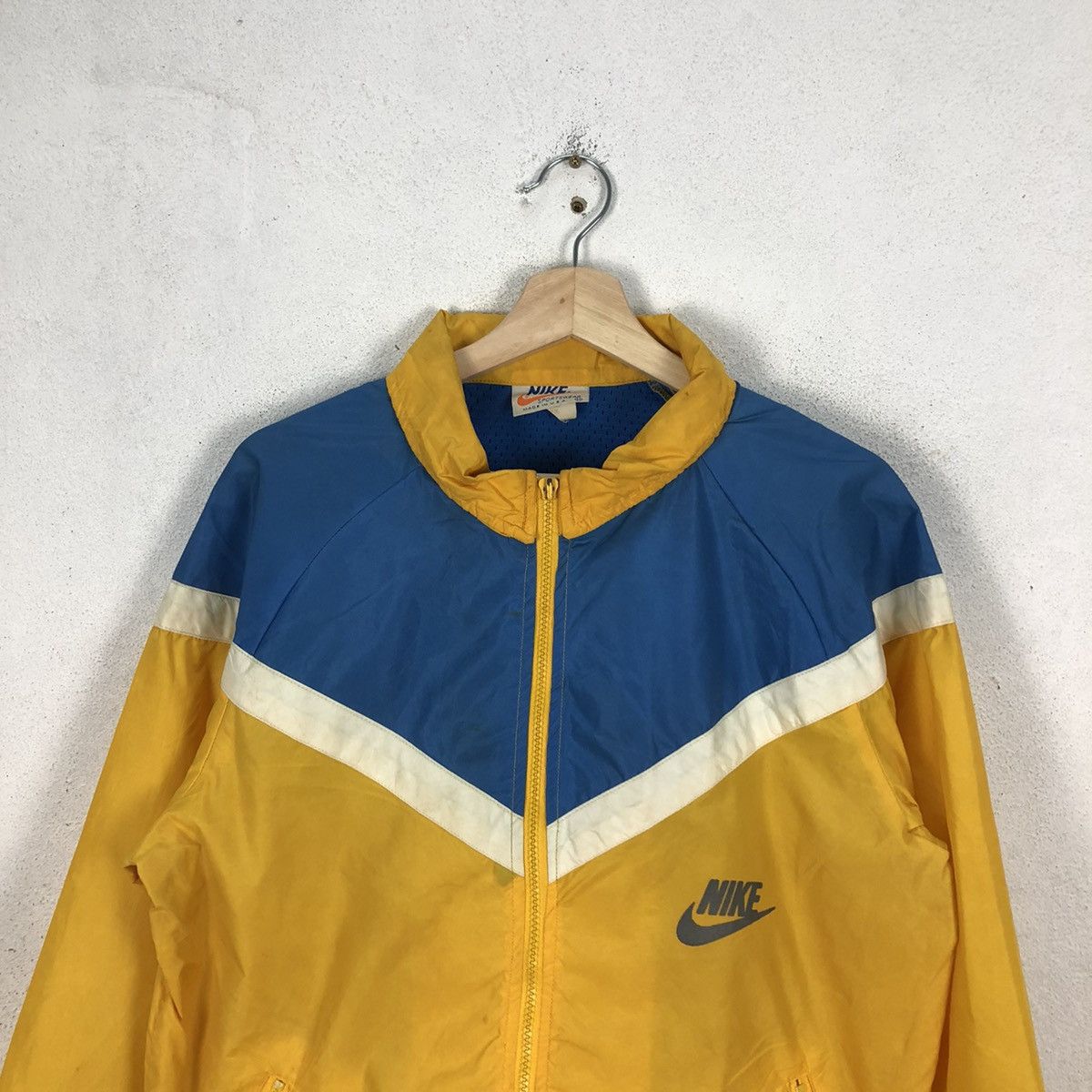 Nike VINTAGE NIKE SPORTSWEAR MADE IN USA RARE COLOUR Size US M / EU 48-50 / 2 - 3 Thumbnail